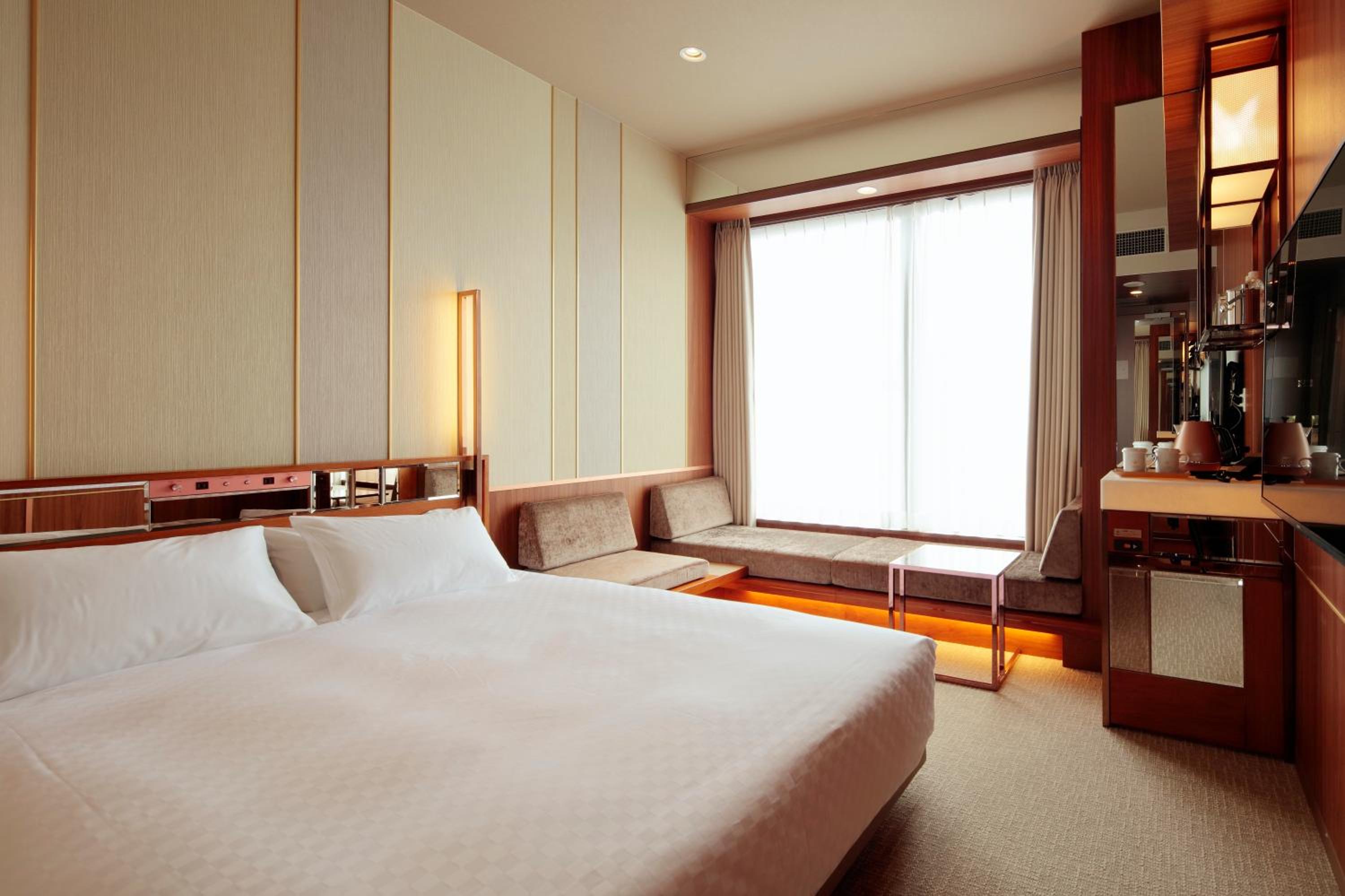 Queen Room (1 Adult) - Non-Smoking - Photo 2