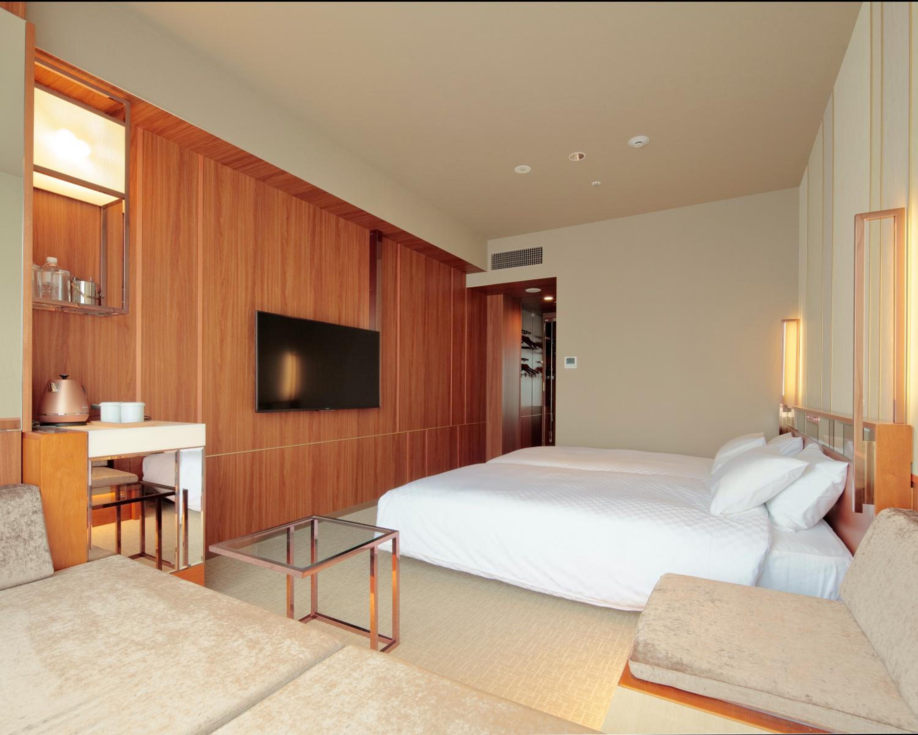 Twin Room - Non-Smoking - Photo 6