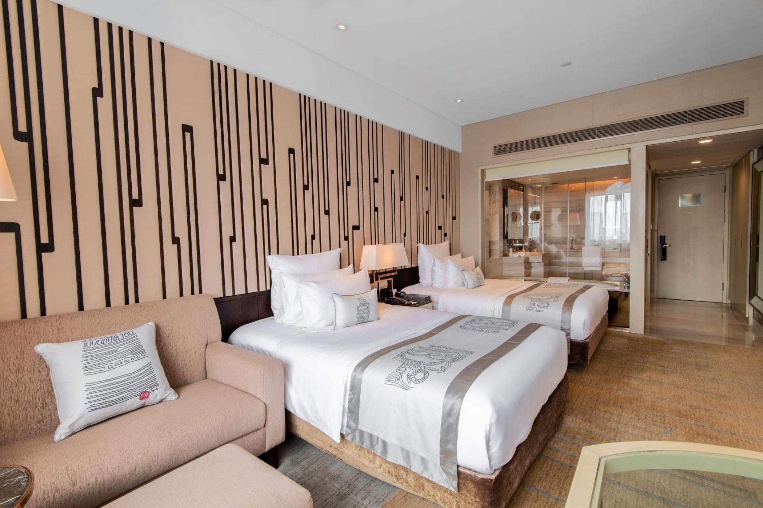 Superior Twin Room with Mountain View photo 1