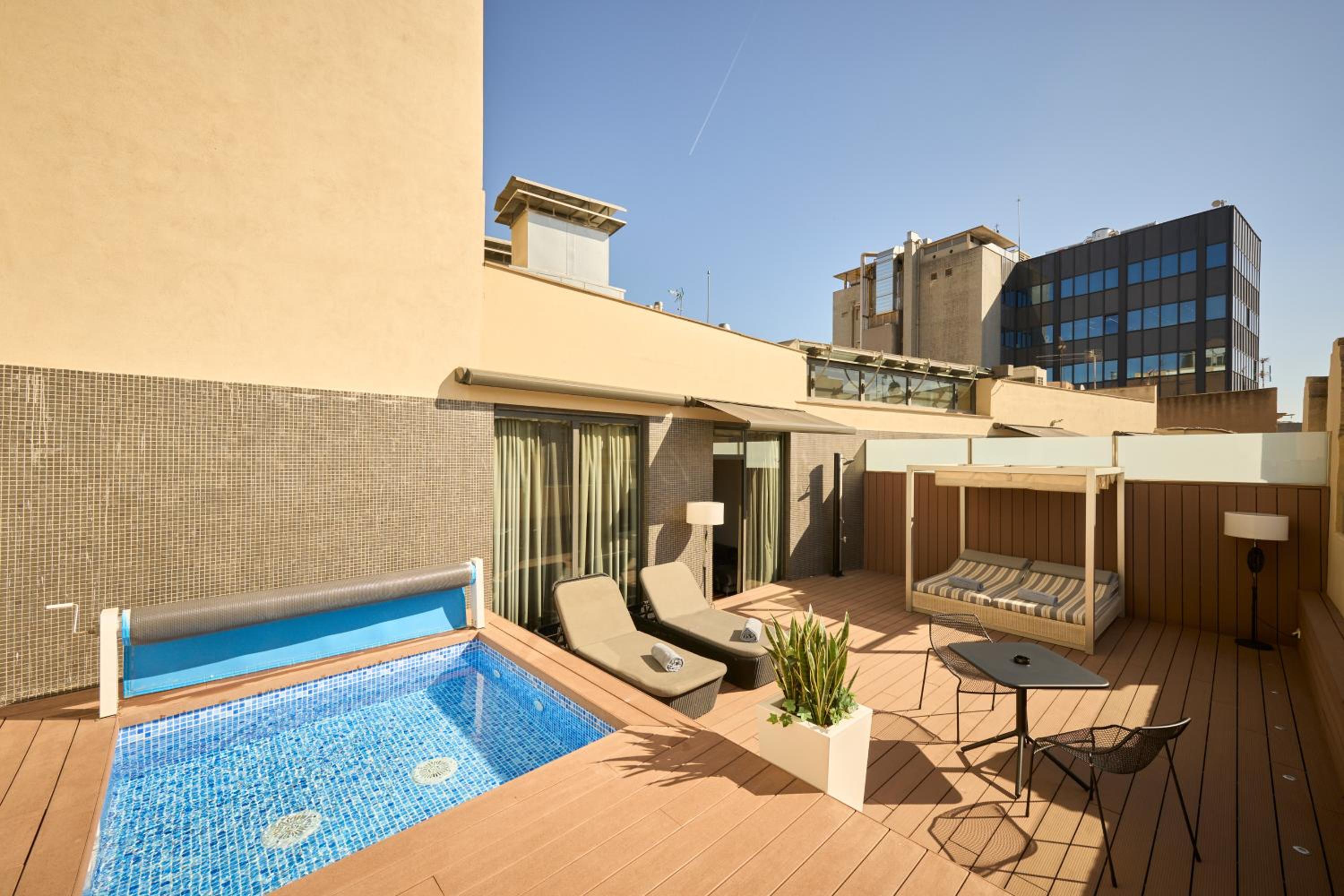 Deluxe Double Room with Terrace and Private Pool photo 3