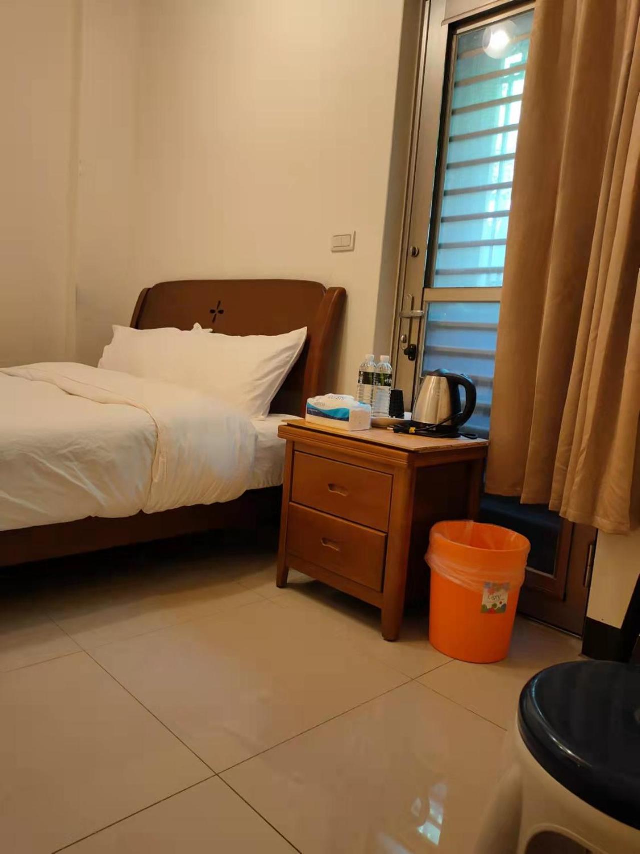 Standard Double Room photo 3