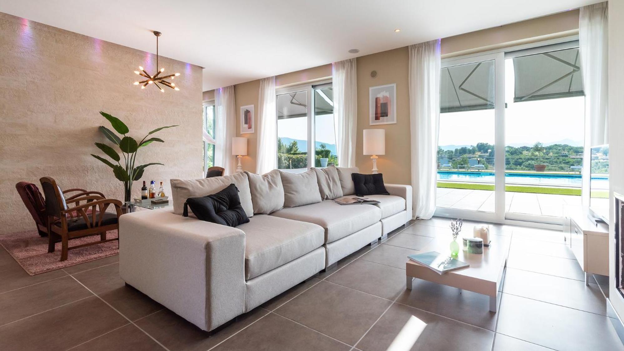Four-Bedroom Villa photo 1