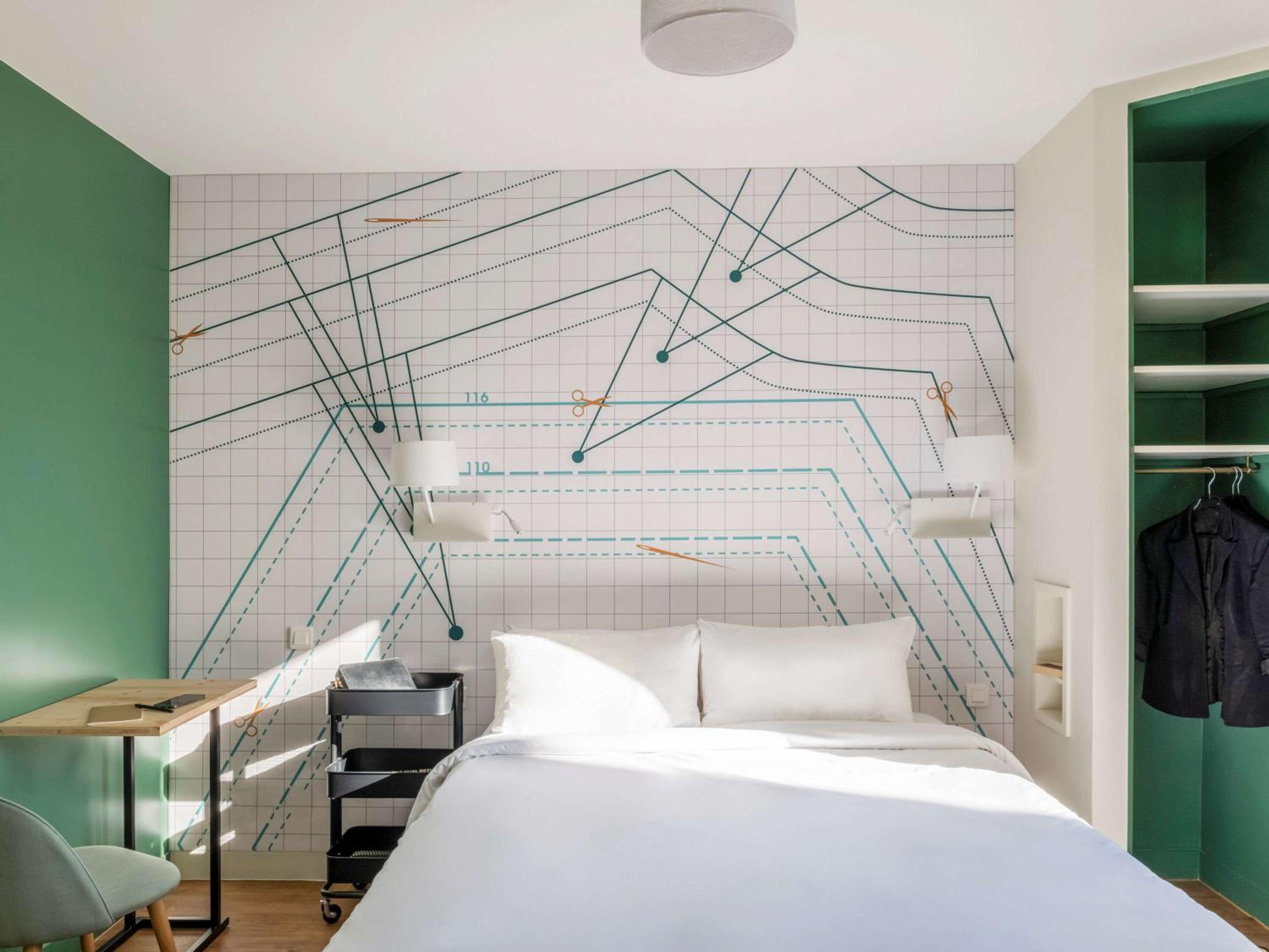 Standard One Double Bed - Photo 2