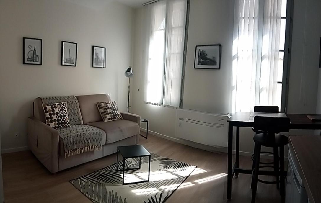 Studio with Sofa Bed photo 3