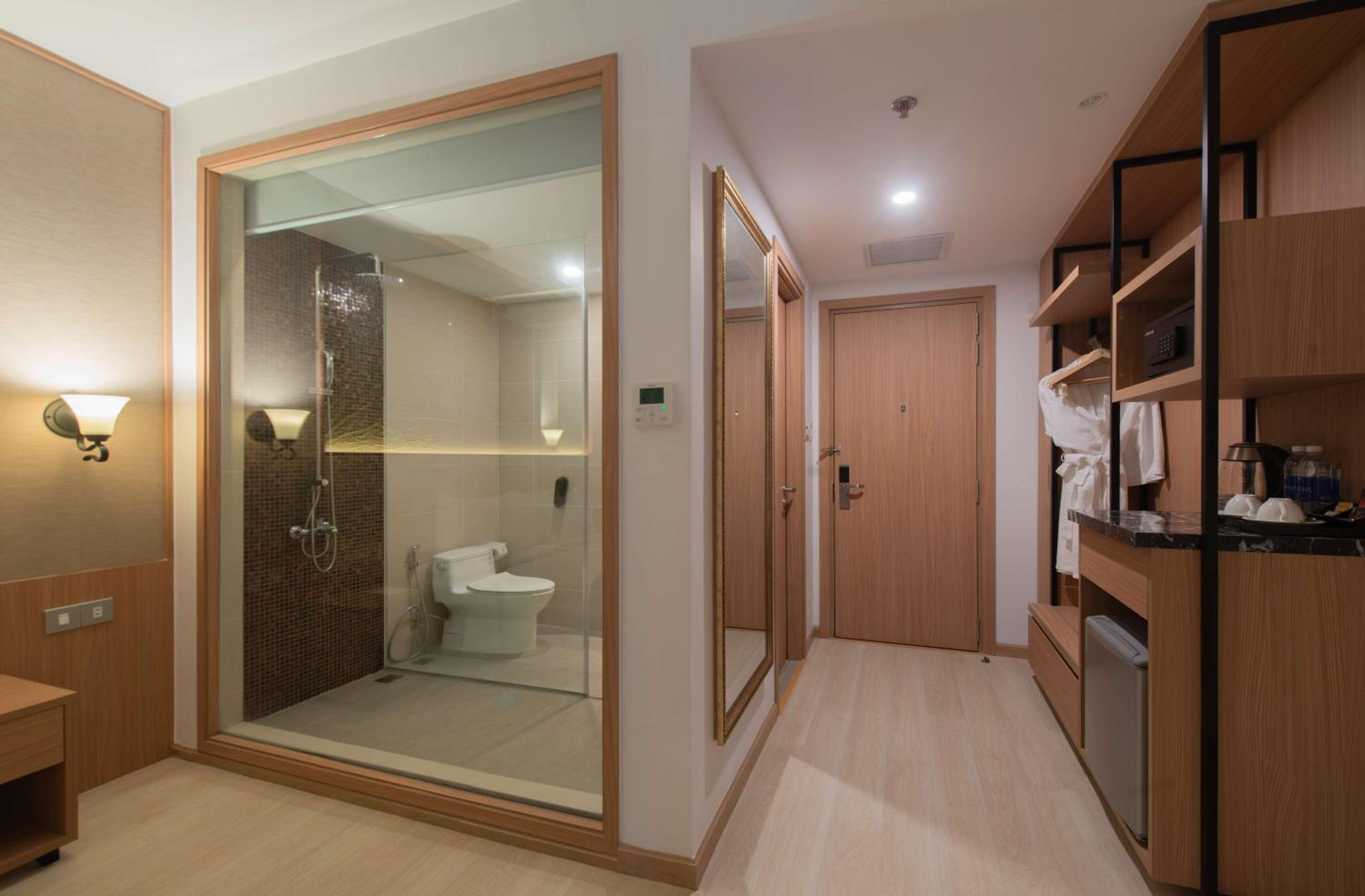 Deluxe Double Room with Ocean View - Photo 2