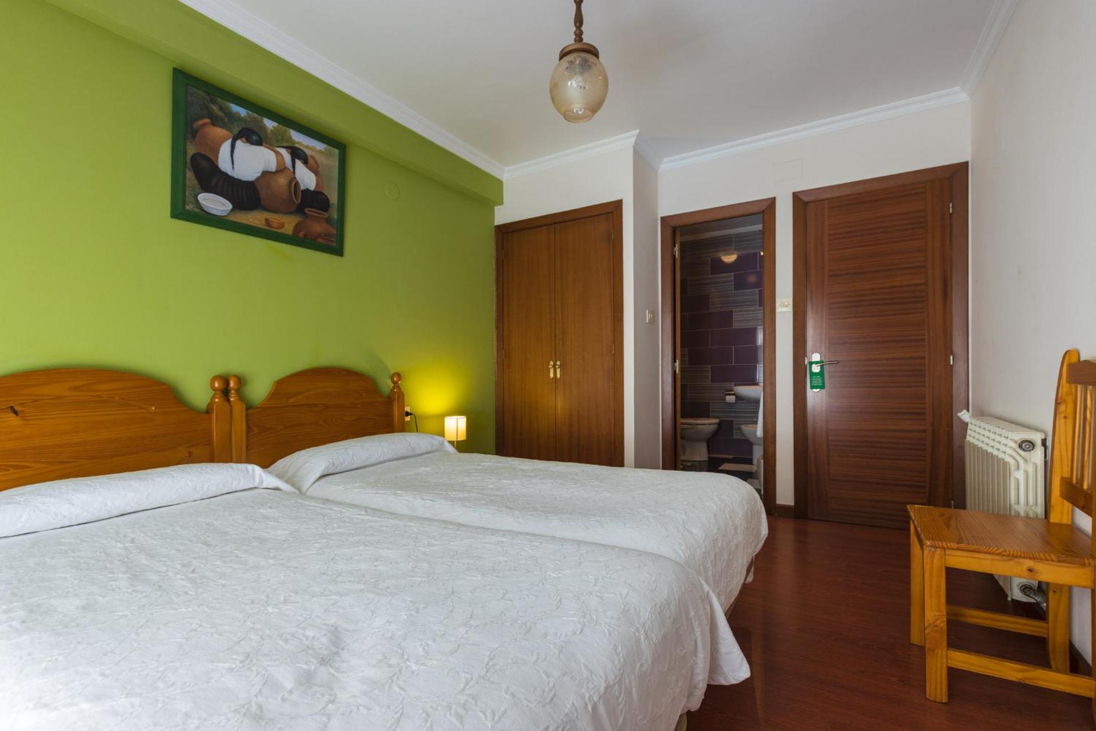 Habitación Estándar con Dos Camas Individuales