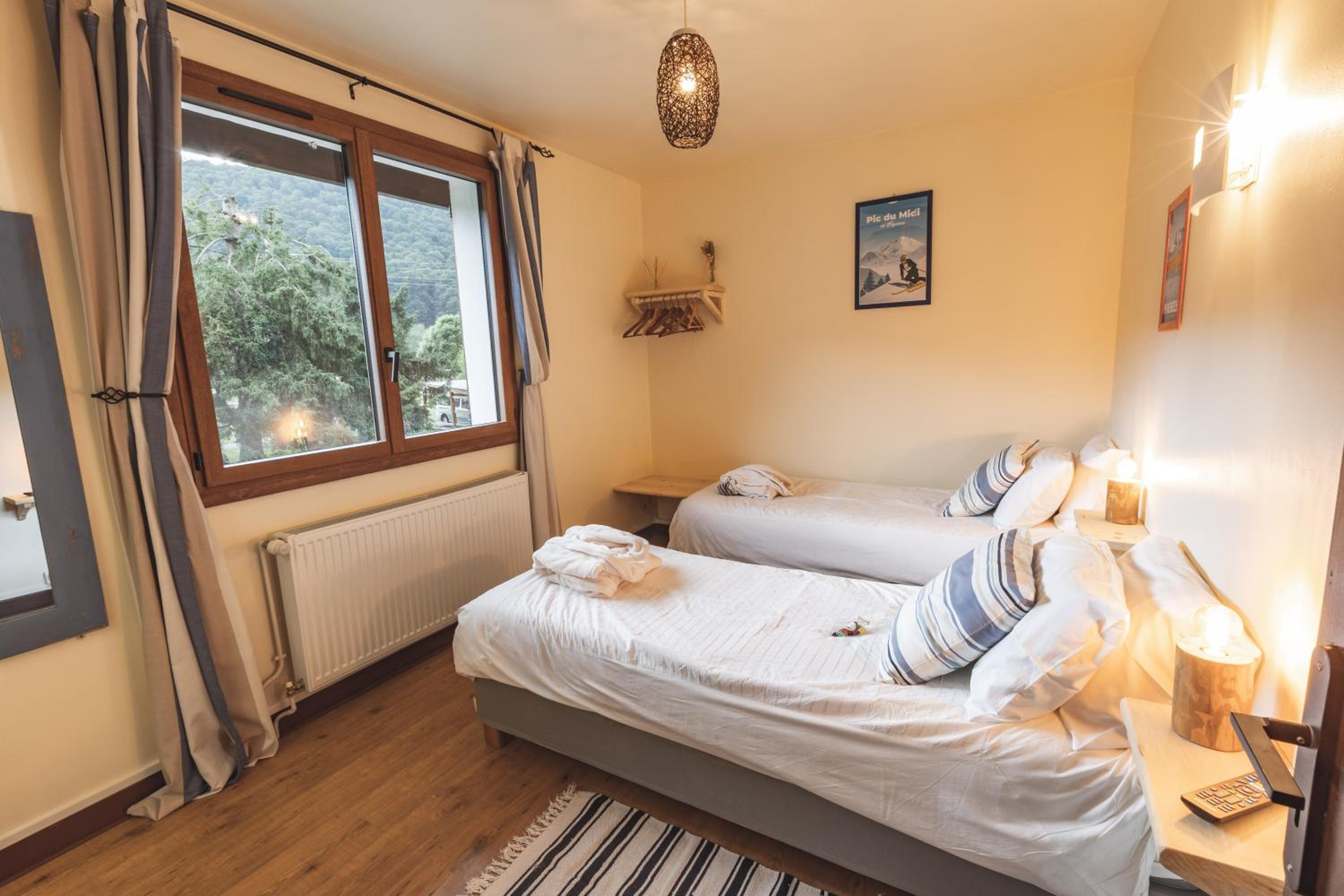 Twin Room with Mountain View photo 3
