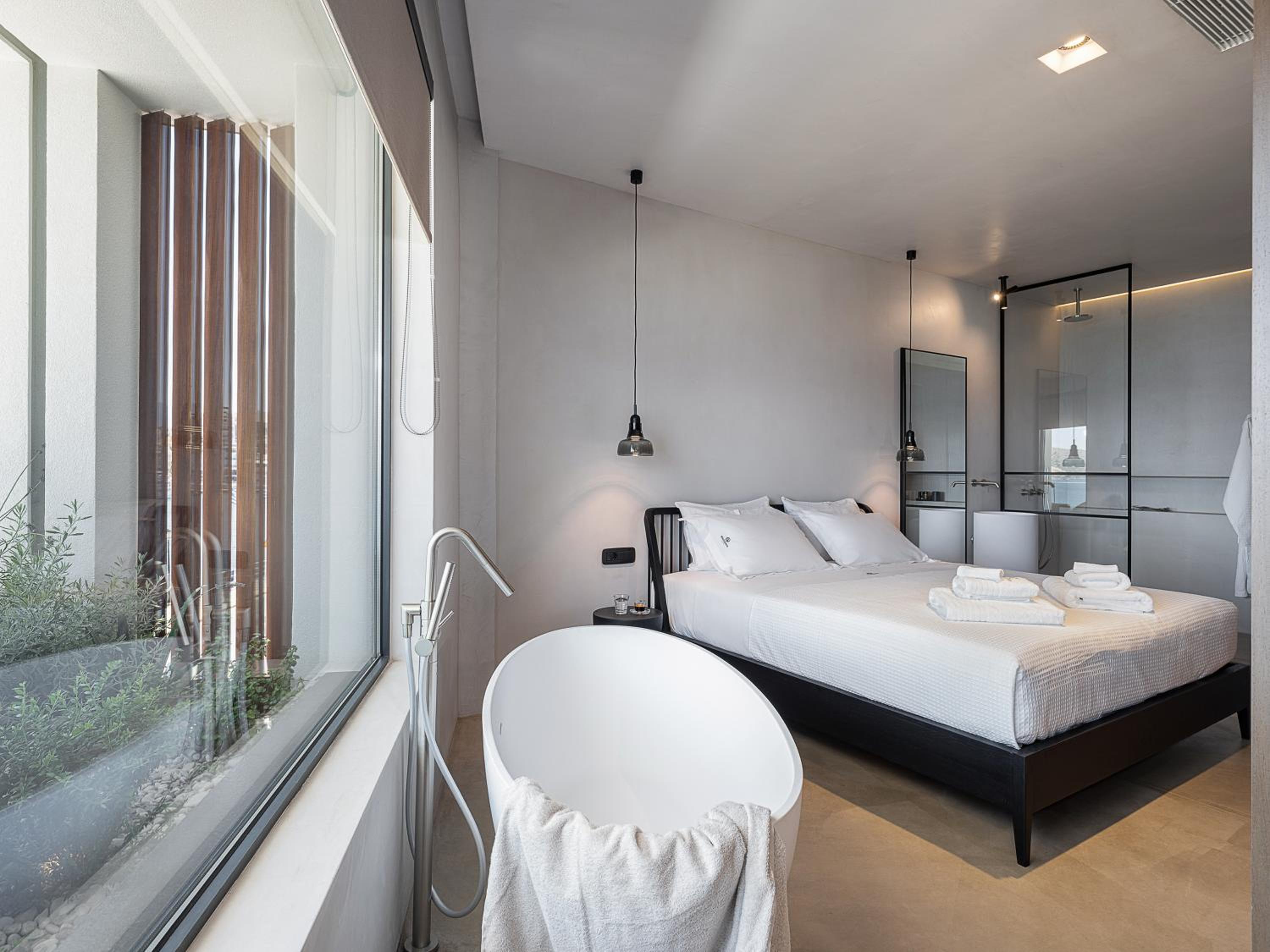 Studio Apartment with Sea View