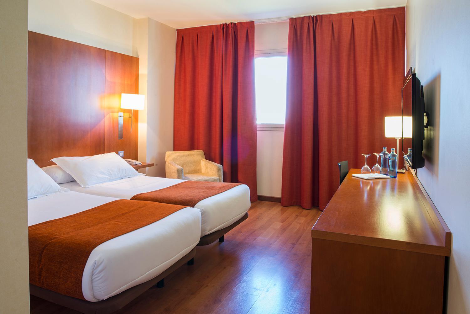 Double or Twin Room - Photo 14