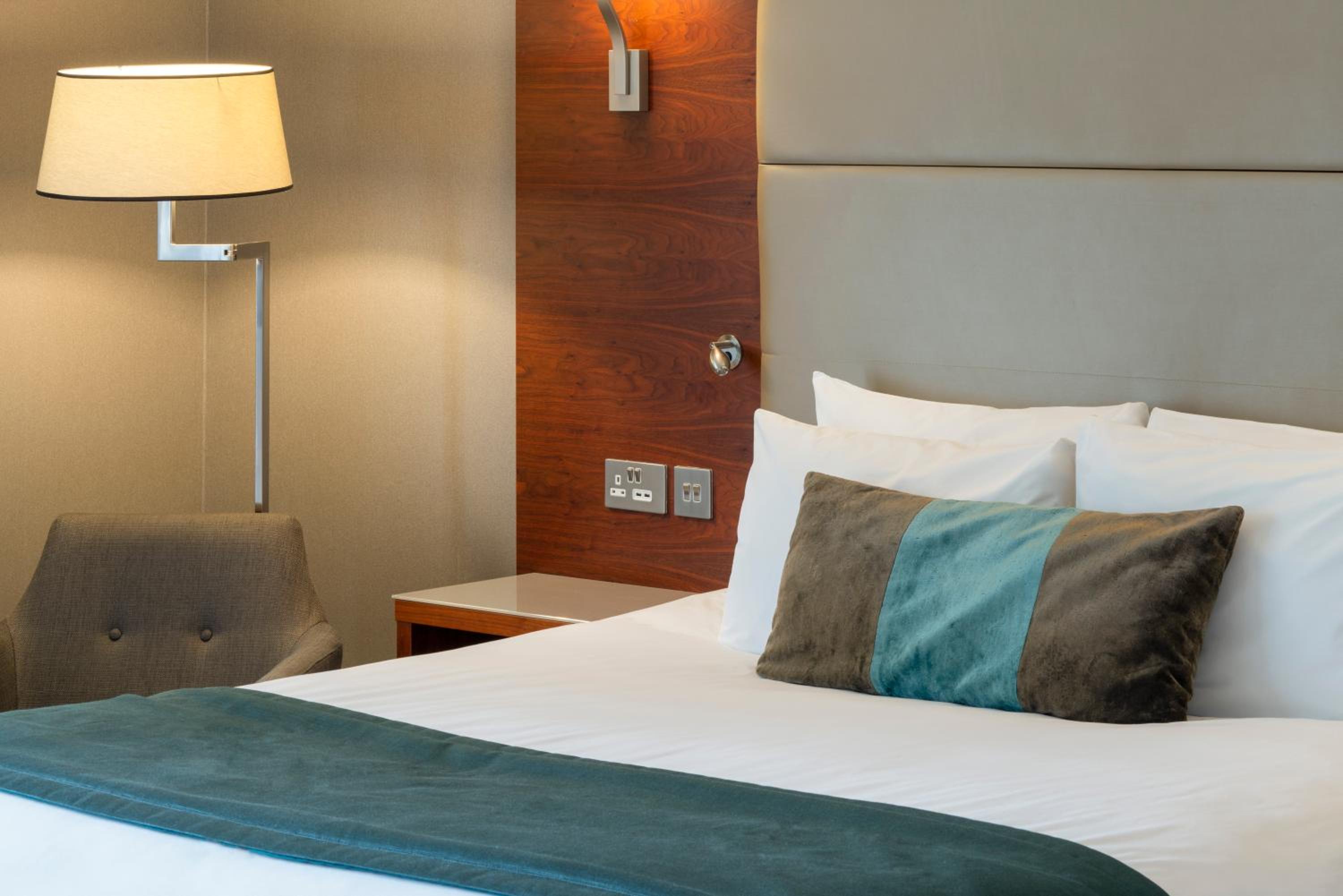 Junior King Suite photo 2