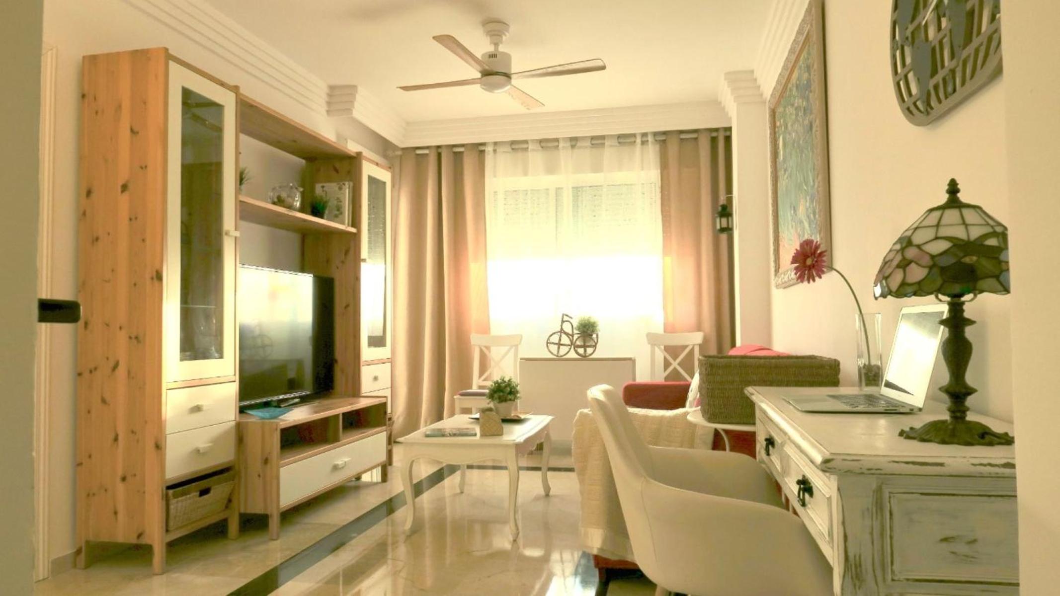 Deluxe Room With Side Sea Views