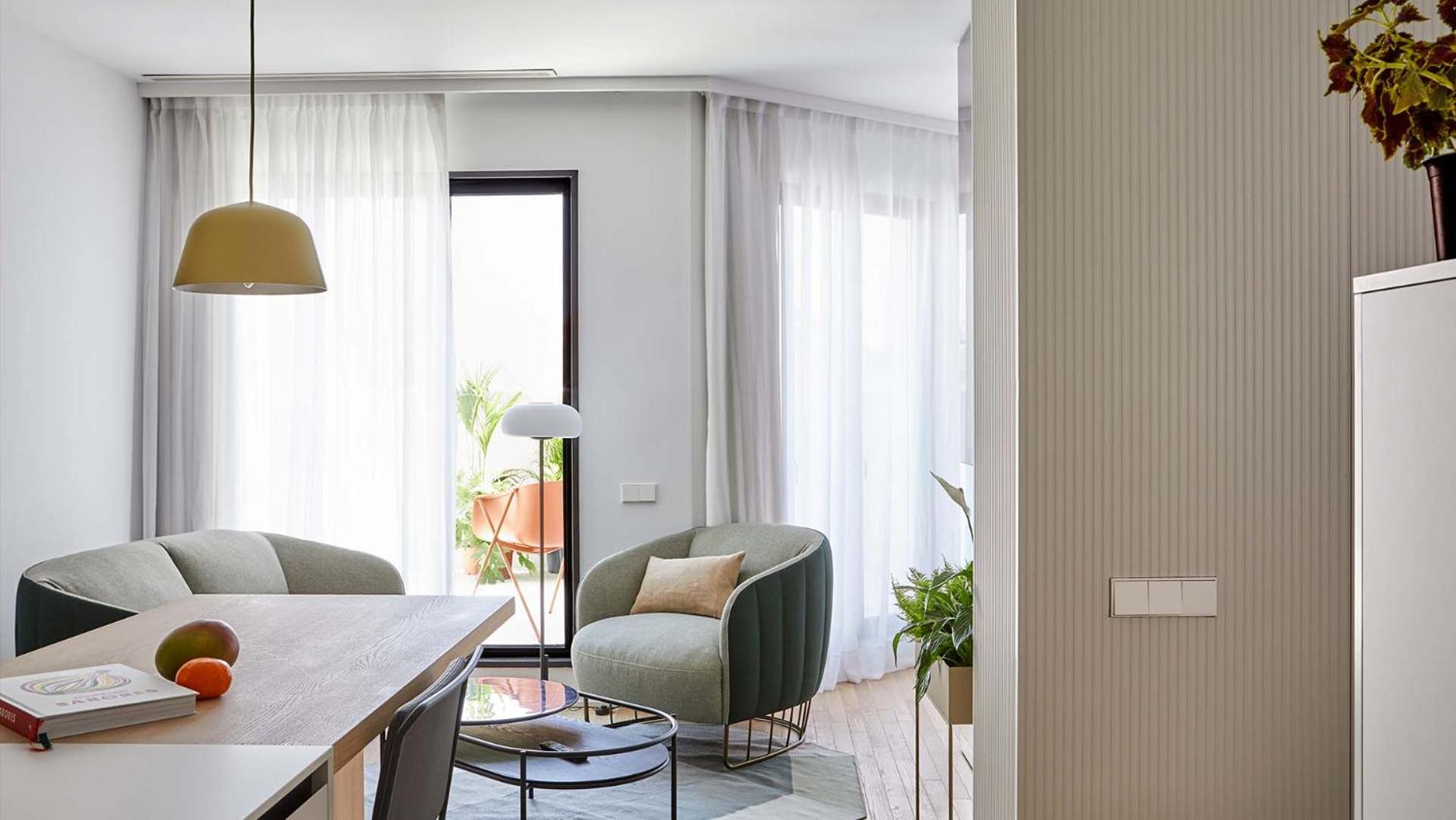 Family Room with Balcony - Photo 3