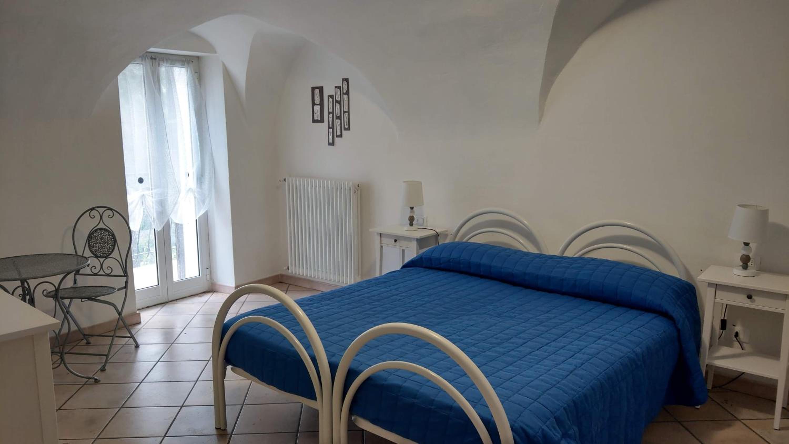 One-Bedroom House photo 1