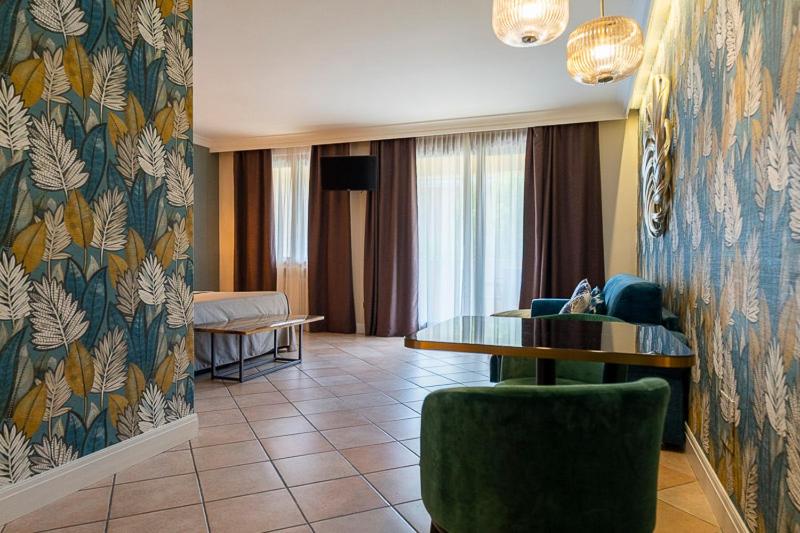 Junior Suite with Balcony