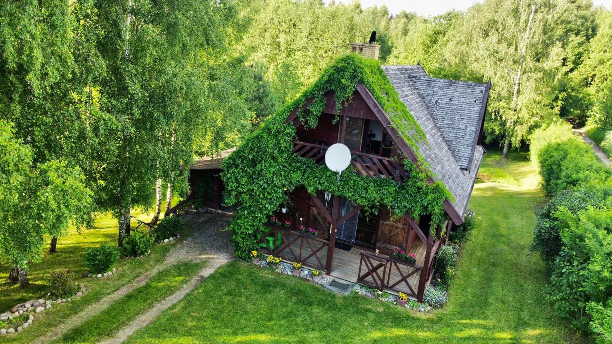 Three-Bedroom House photo 1
