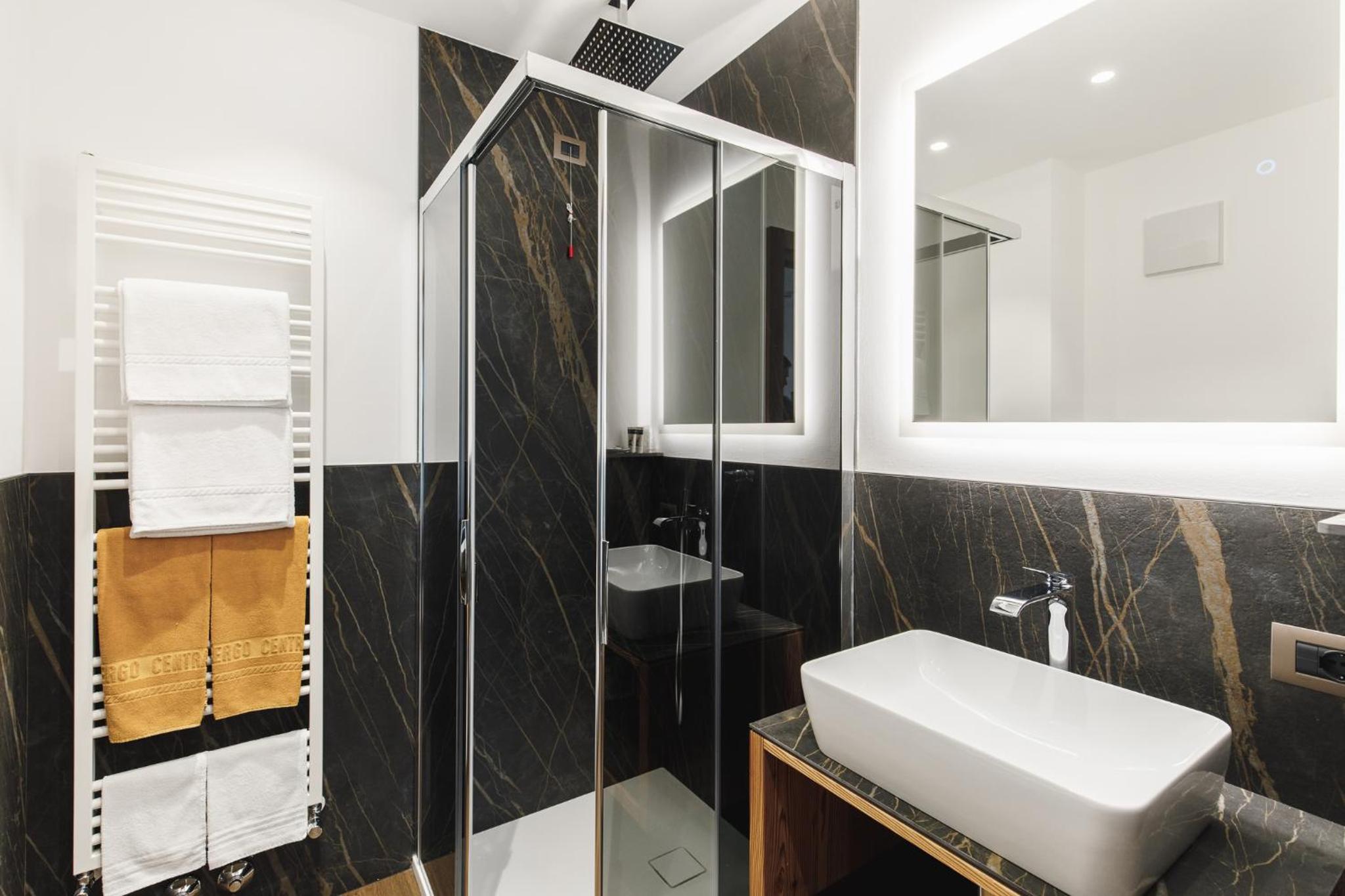 Triple Room - Photo 8