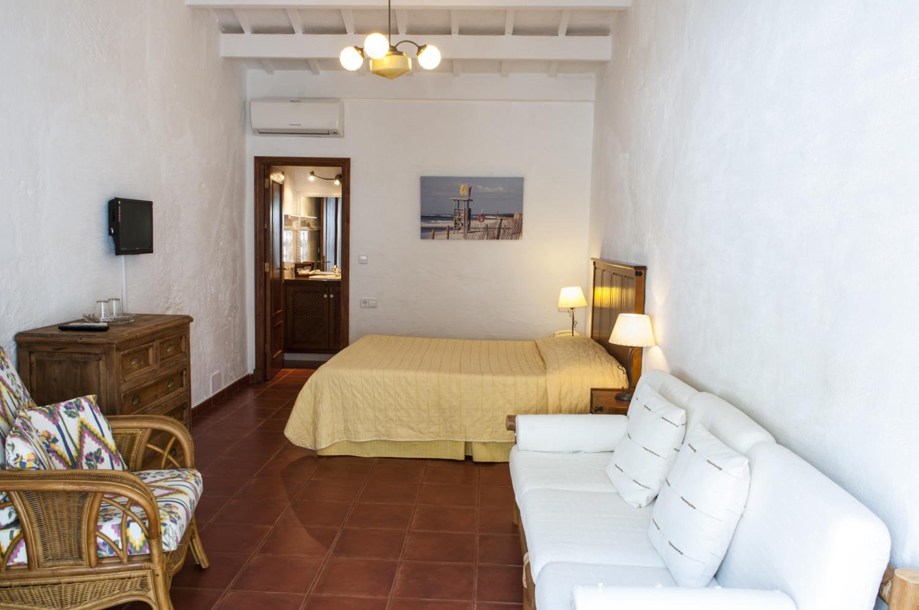 Superior Double Room with Garden View photo 2