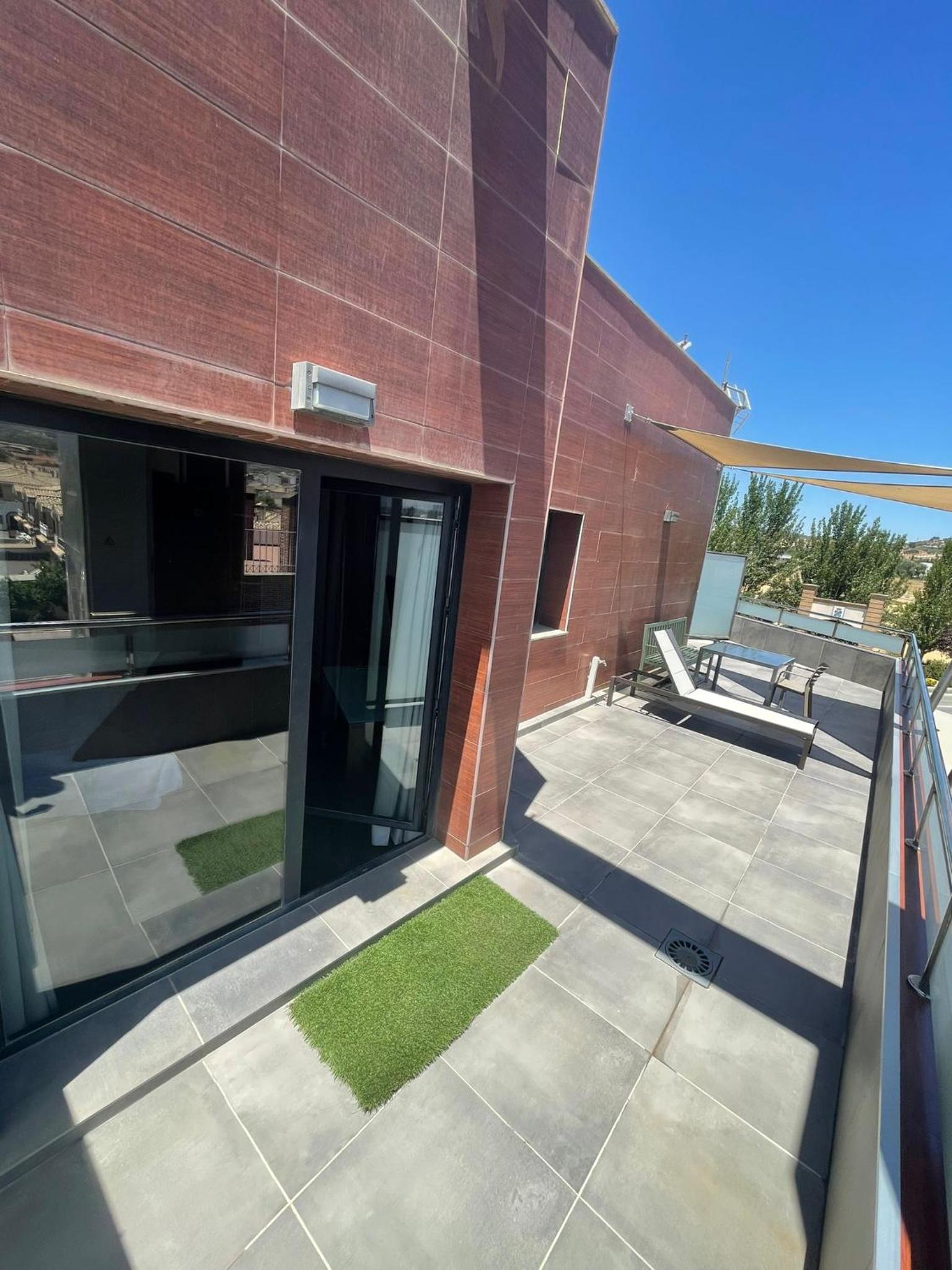 Double Room with Terrace - Photo 6