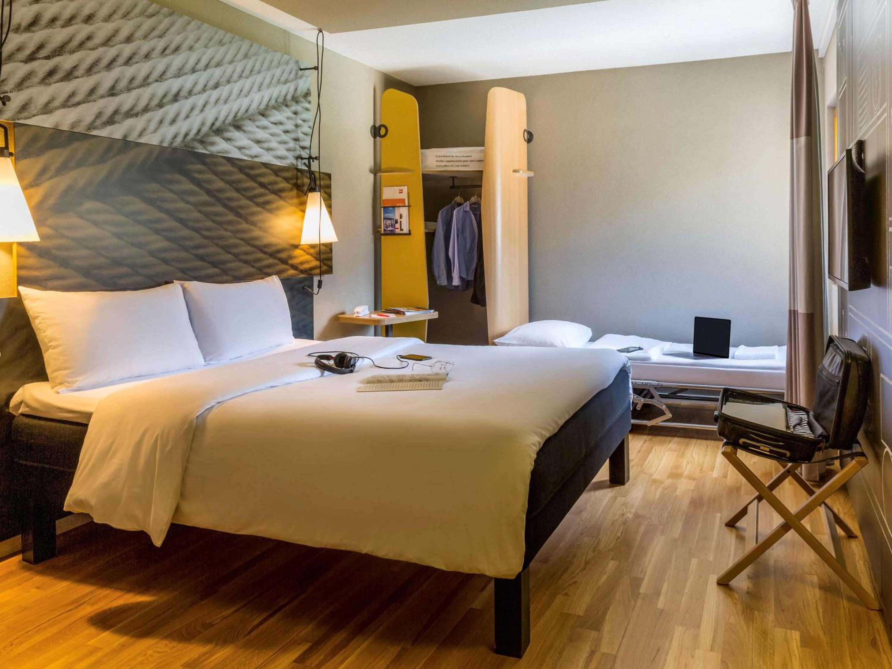 Standard Double Room - Photo 8