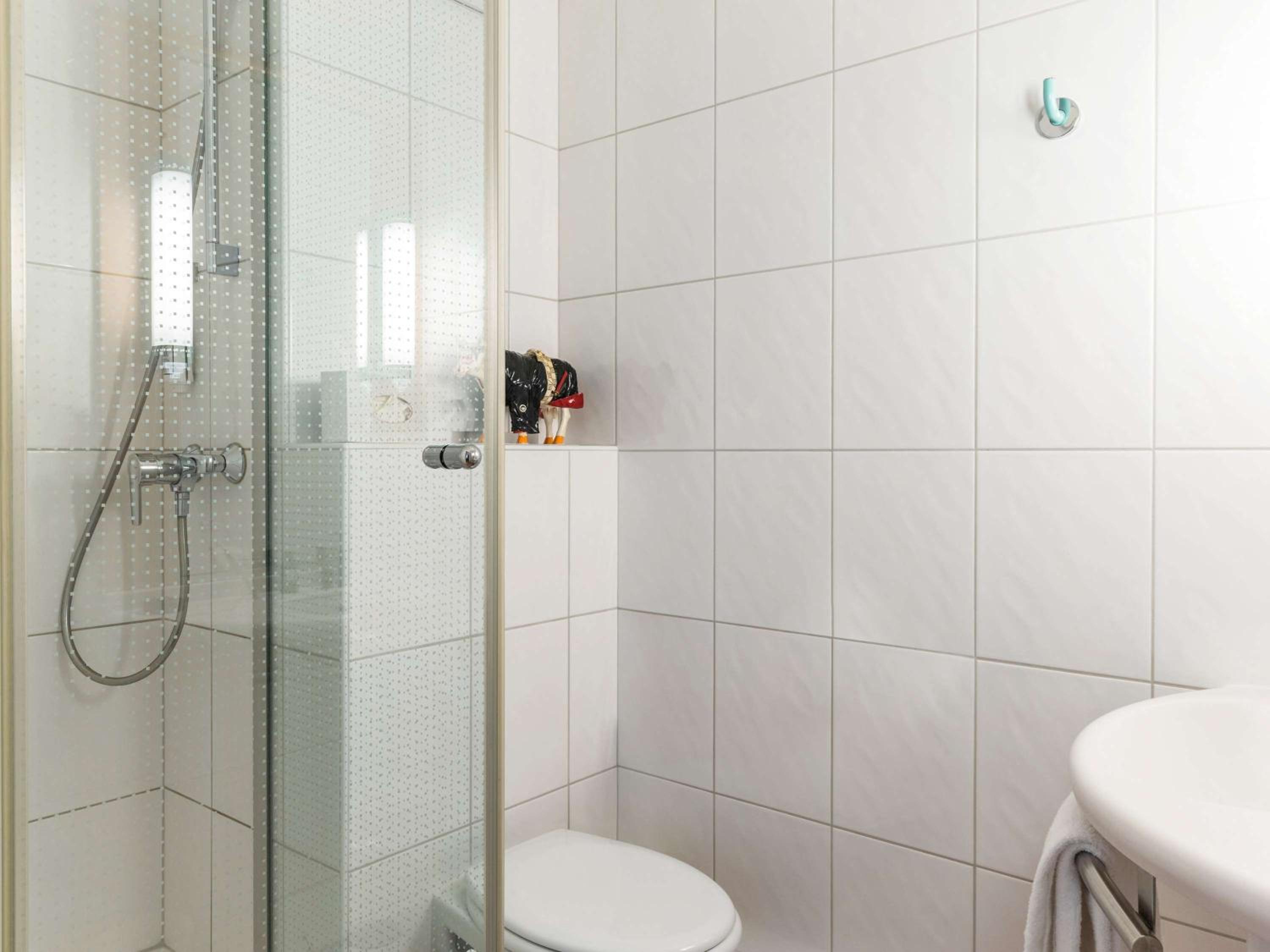 Standard Double Room - Photo 2