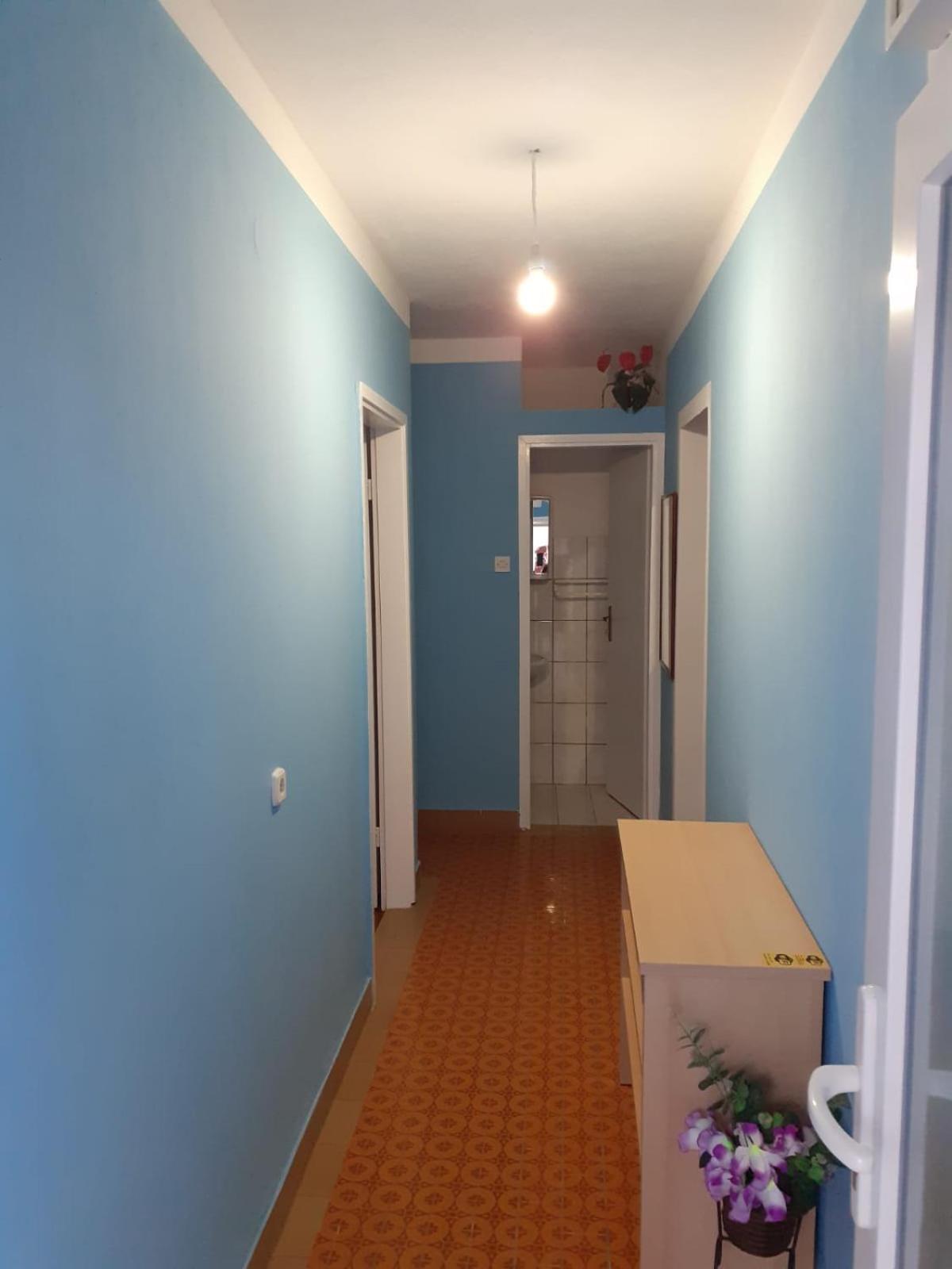 Two-Bedroom Apartment - Photo 3