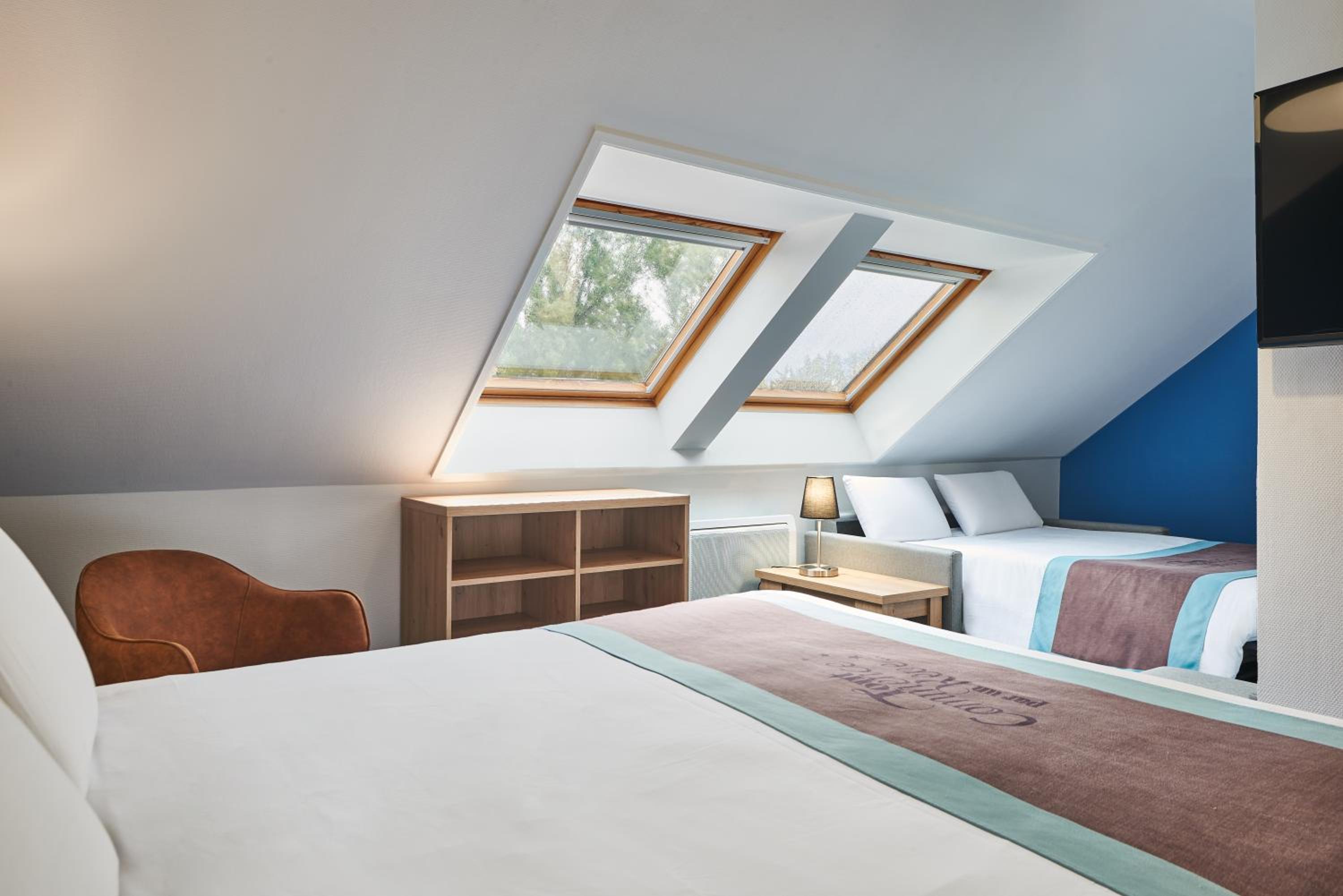 1 Double Bed 1 Double Sofa Bed  - Superior Room
