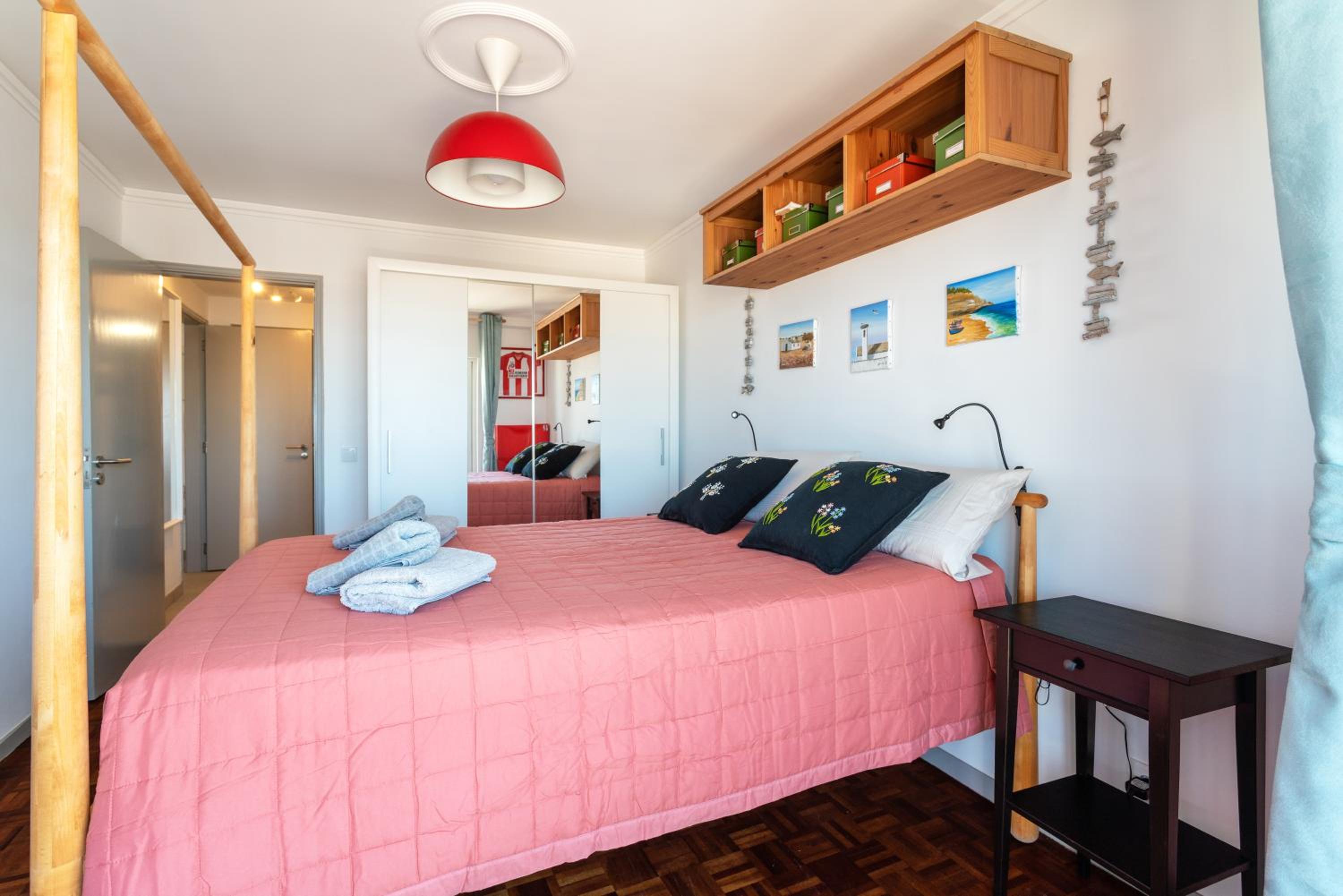 Three-Bedroom Apartment - Photo 8