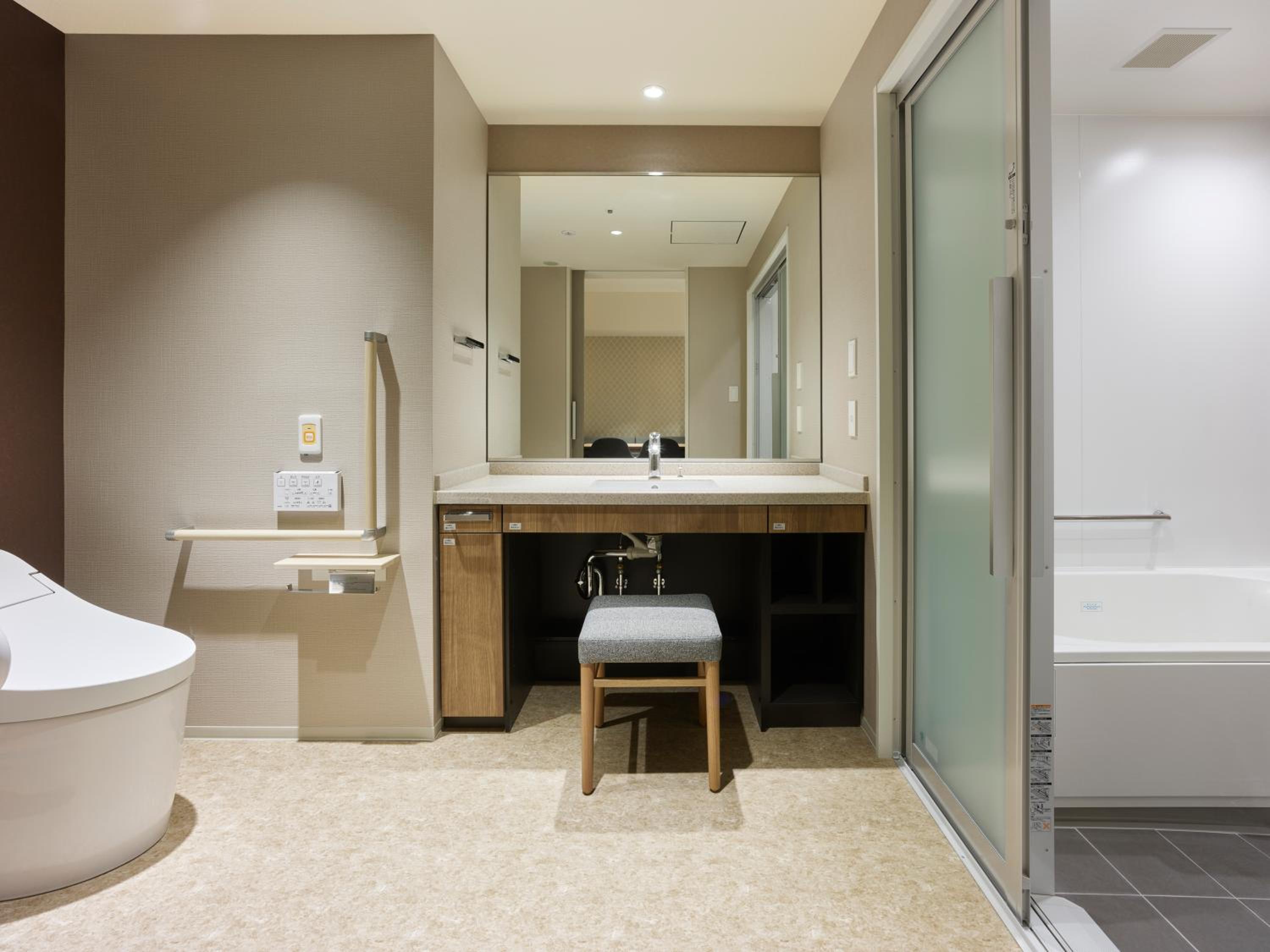 Deluxe Twin Room - Photo 11