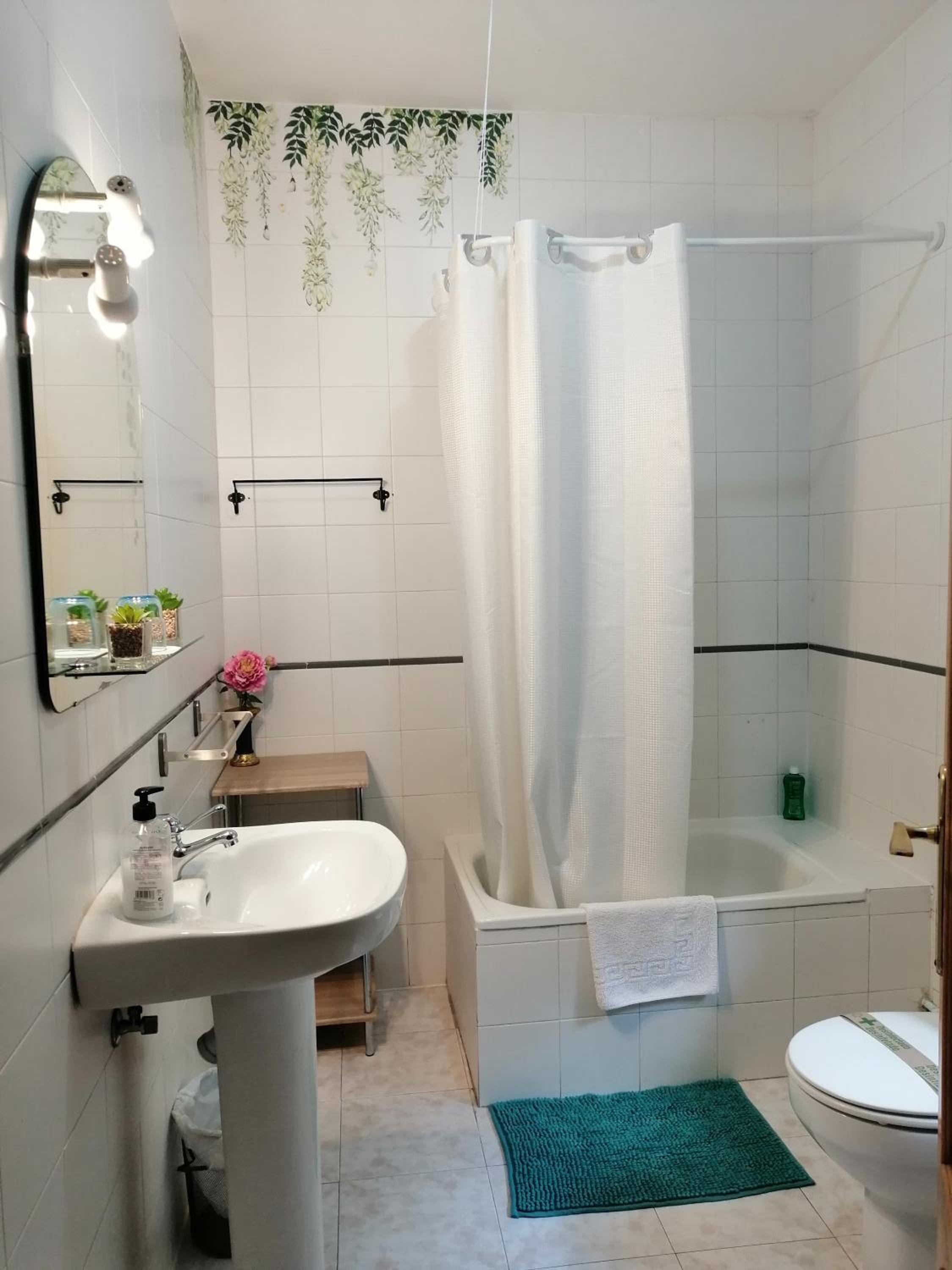 Queen Room - Photo 2