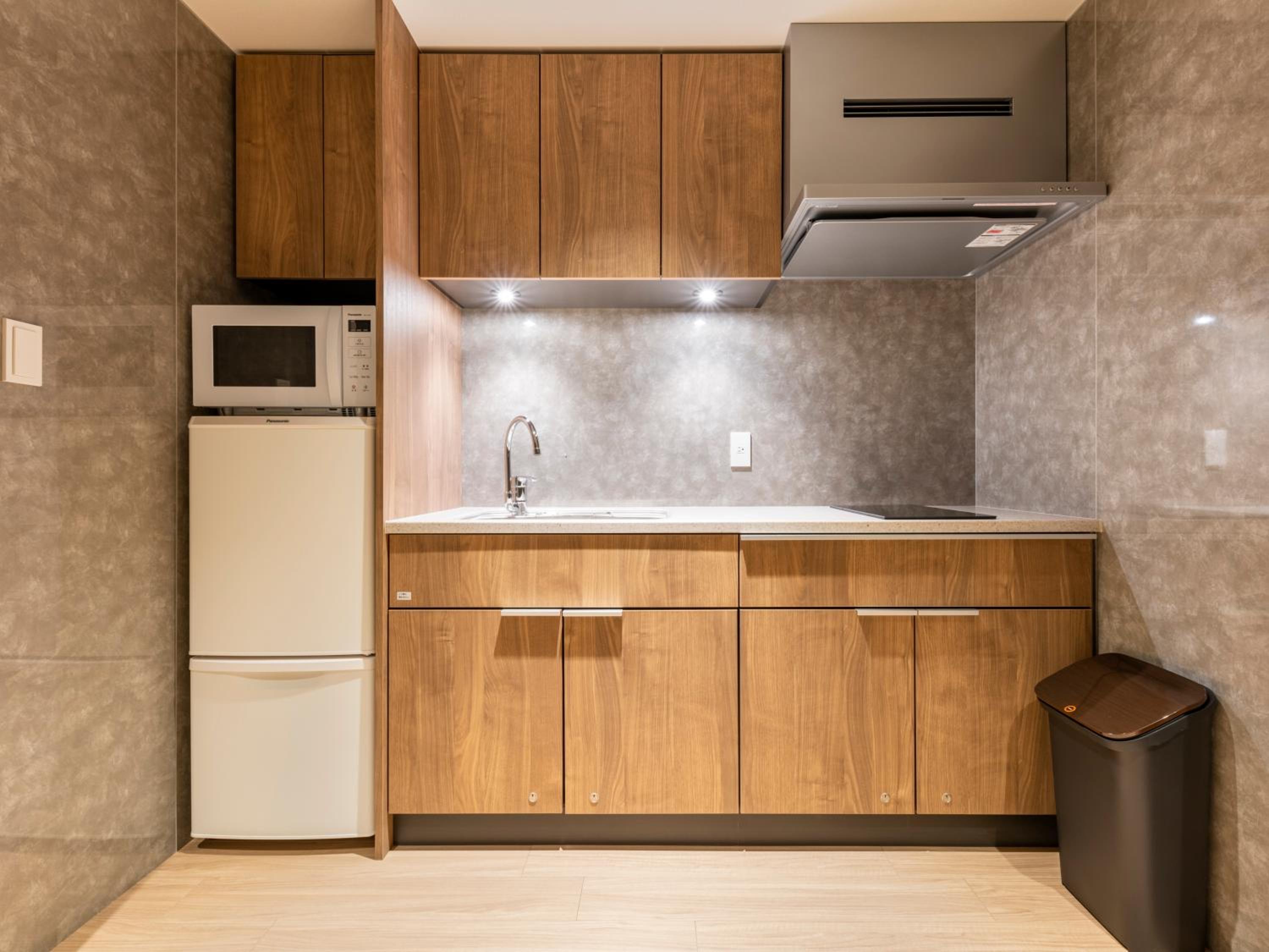Suite - Photo 2