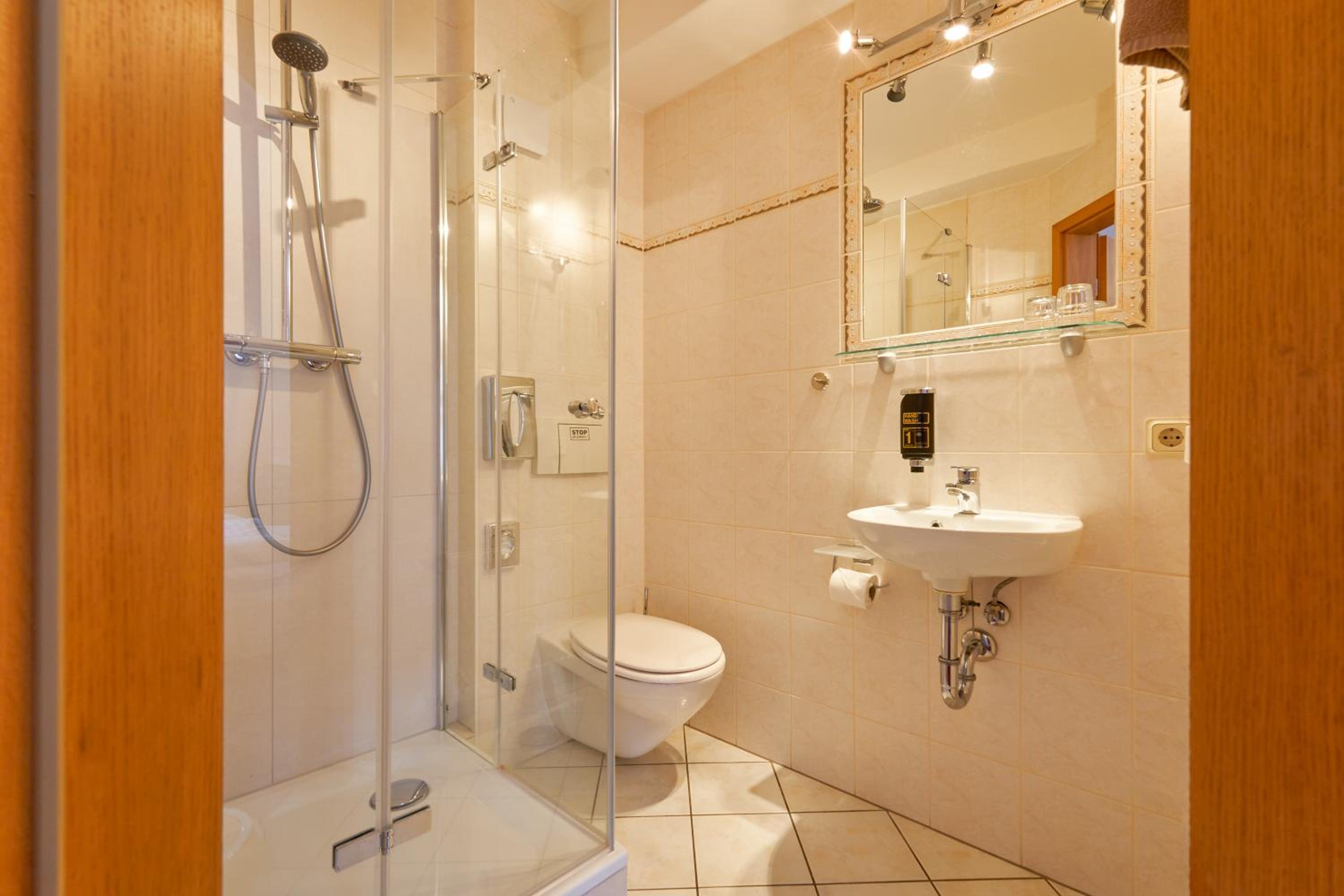 Double Room - Photo 2