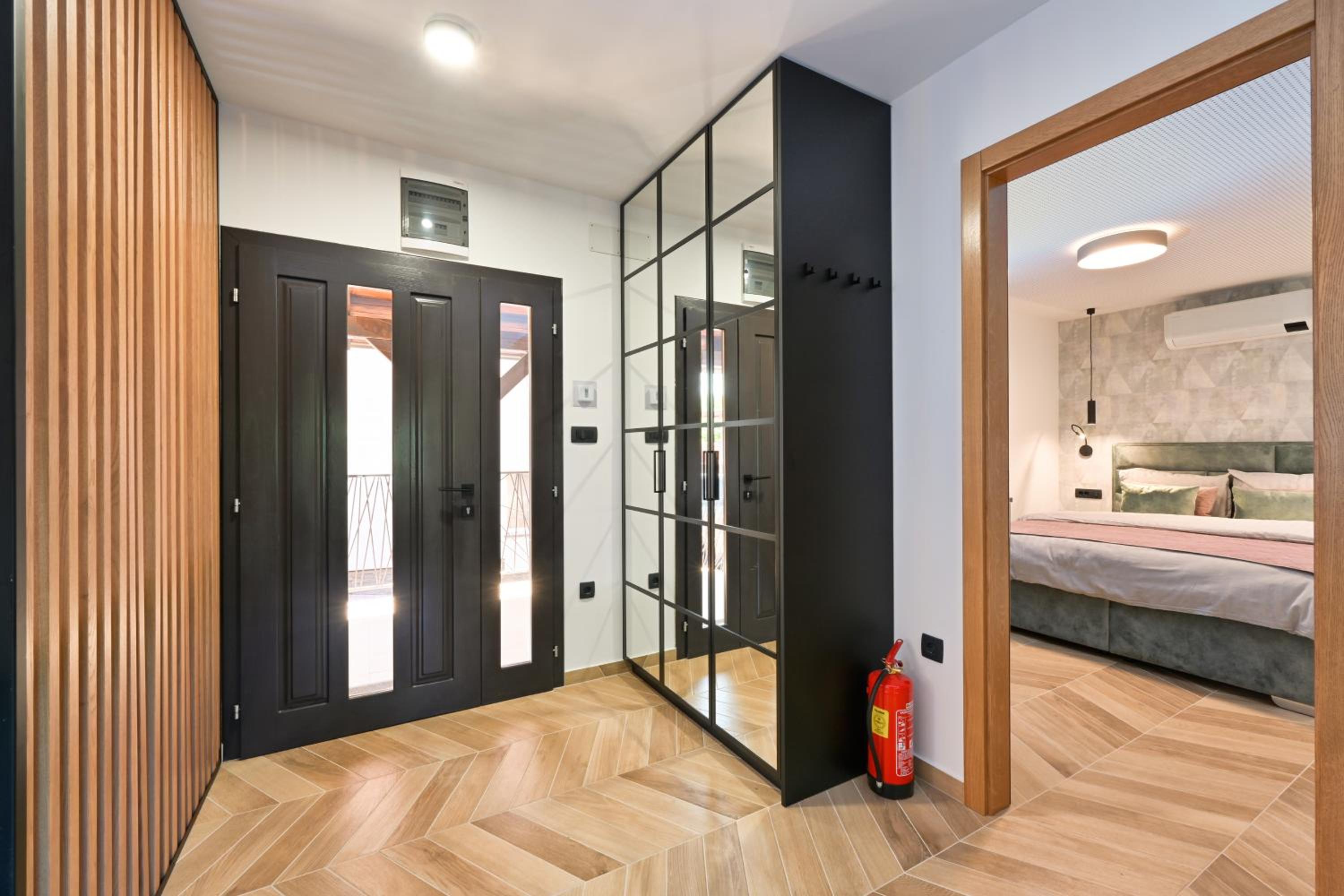 Apartment with Mountain View photo 1