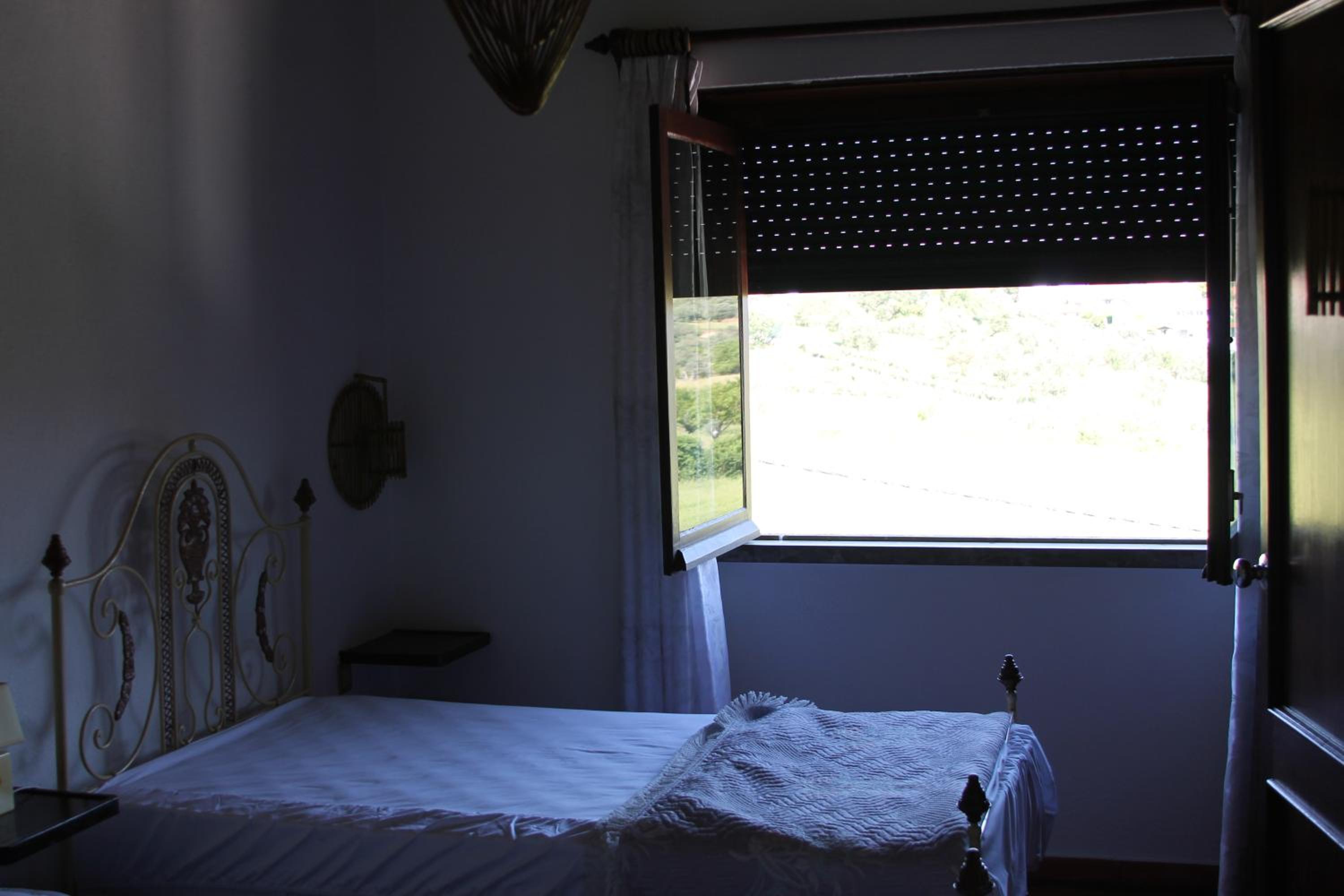 Six-Bedroom House photo 1