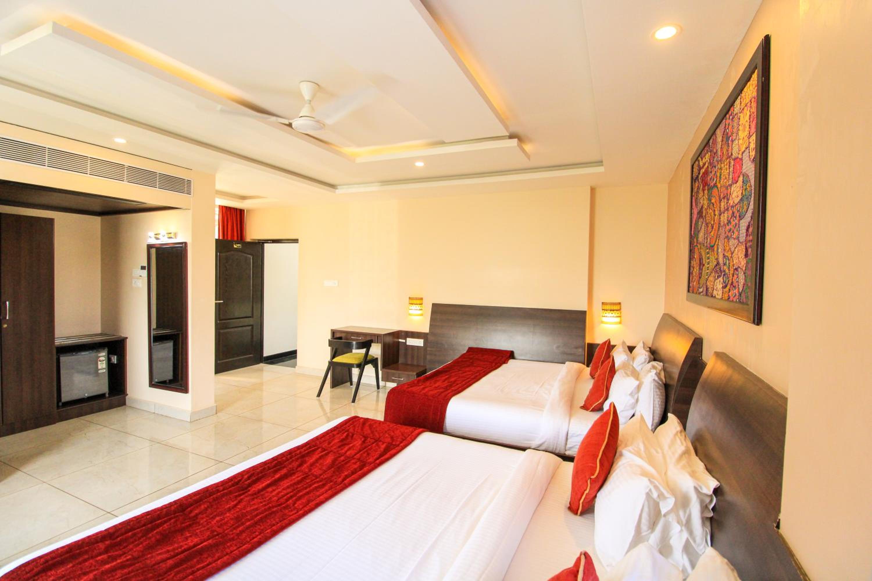 Deluxe Suite - Photo 27