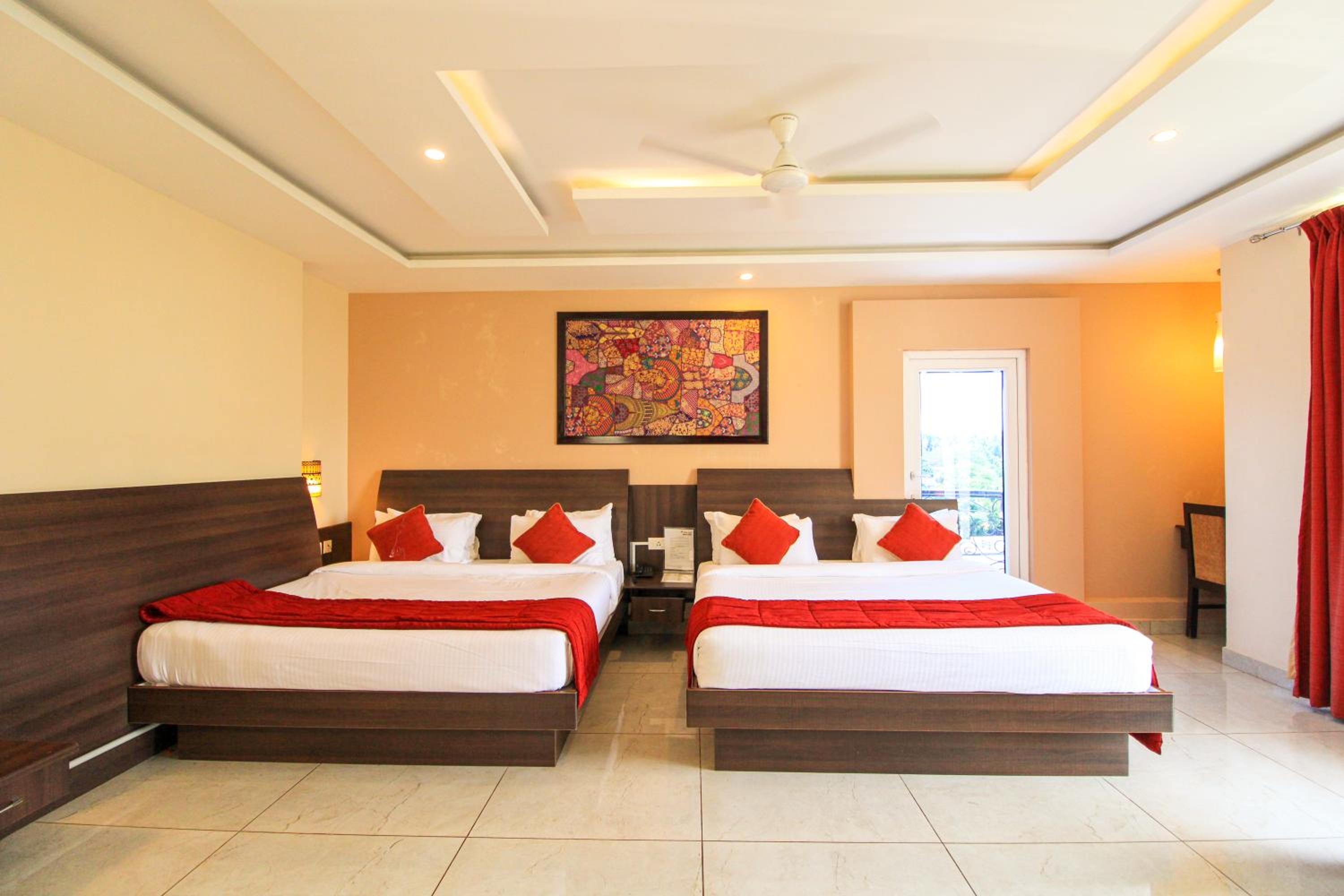 Deluxe Suite - Photo 5