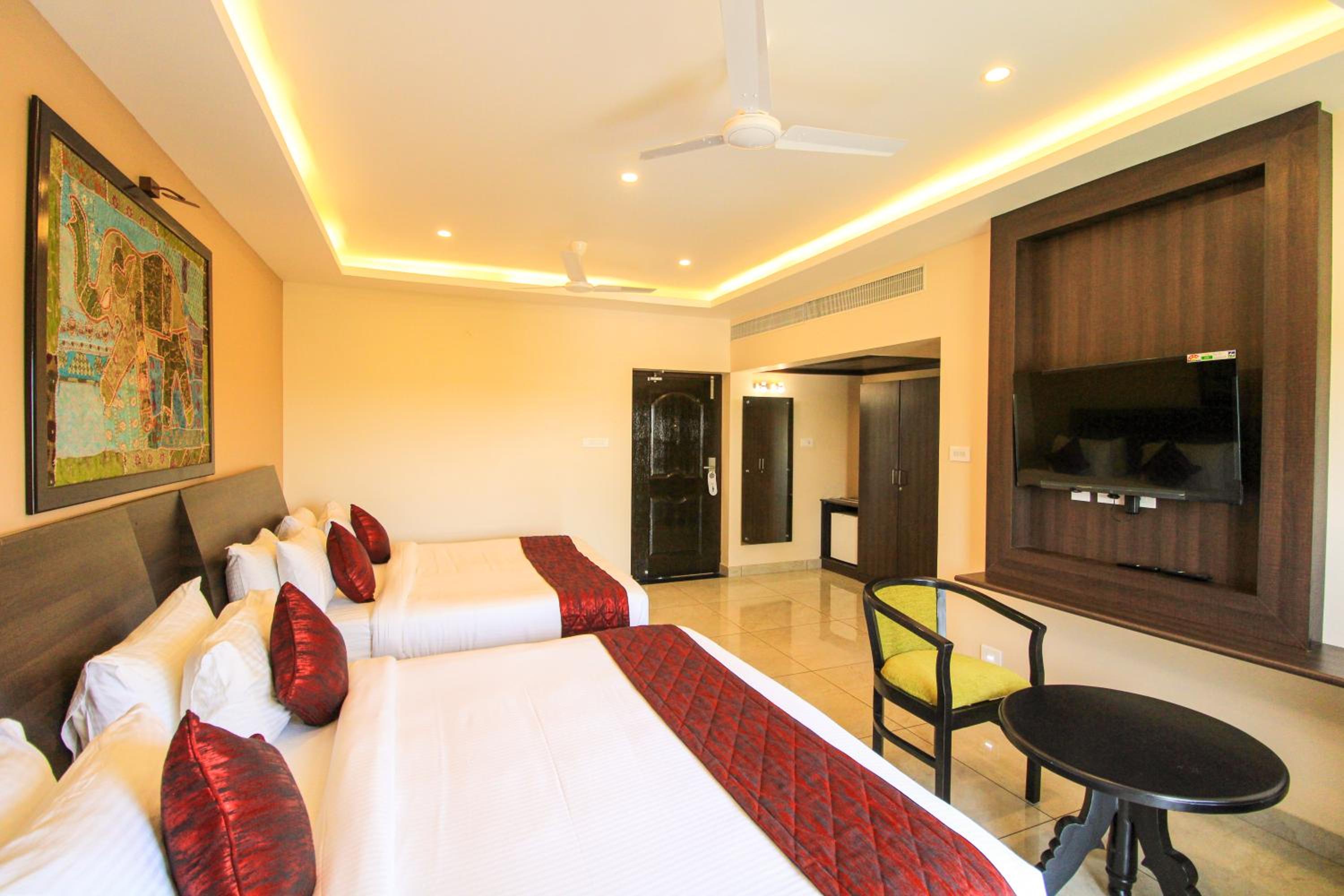 Deluxe Suite - Photo 3