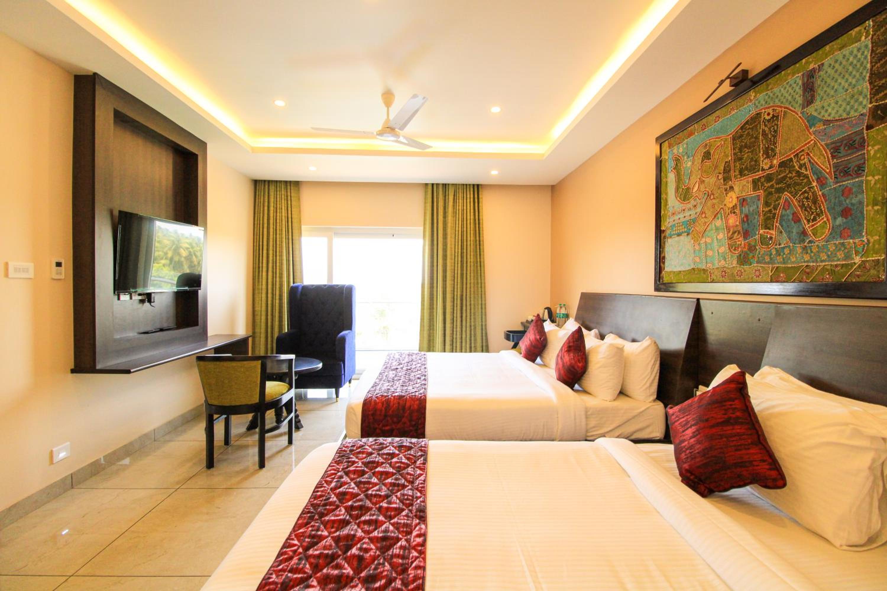 Deluxe Suite - Photo 8