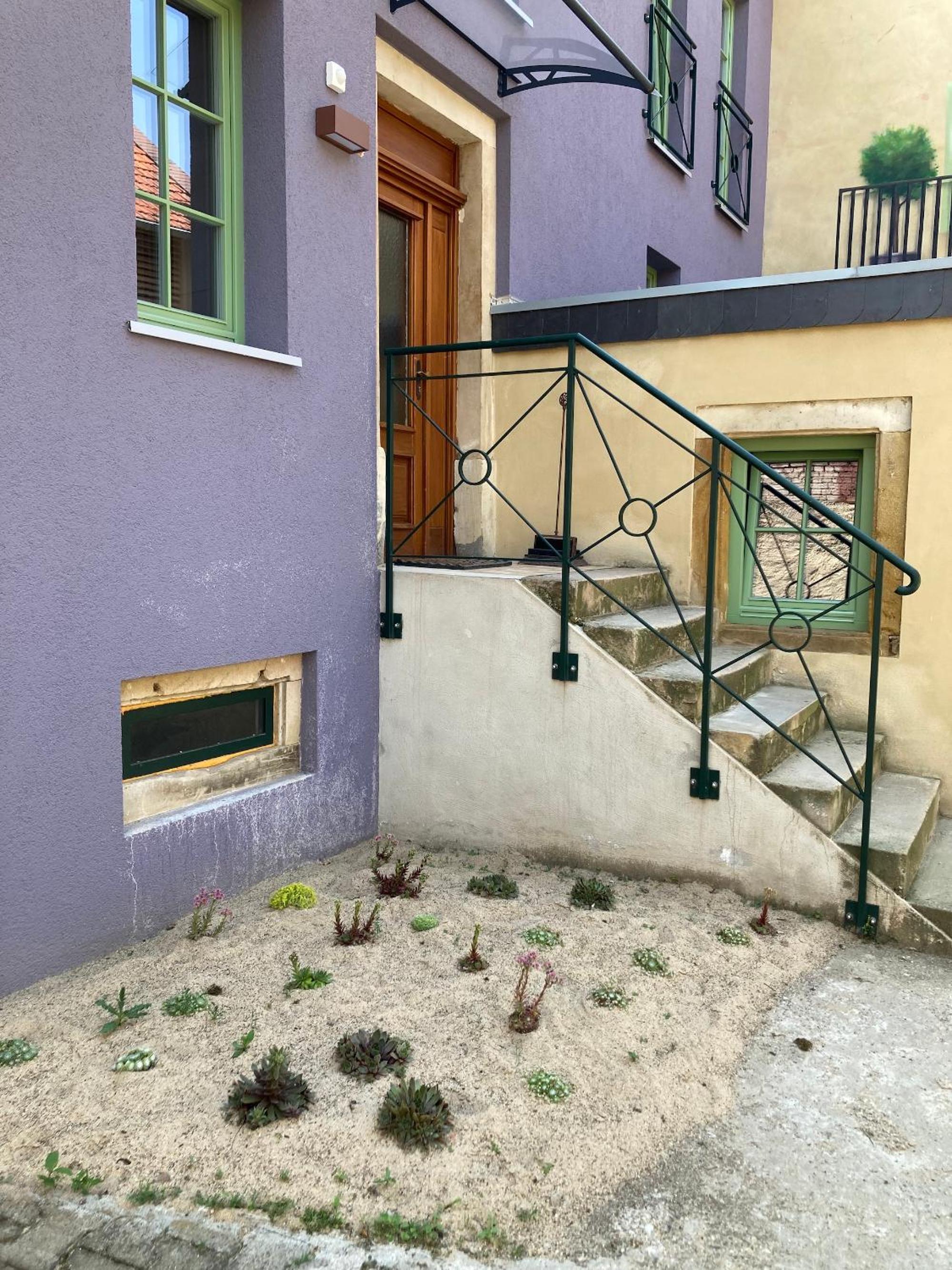 Three-Bedroom House photo 2