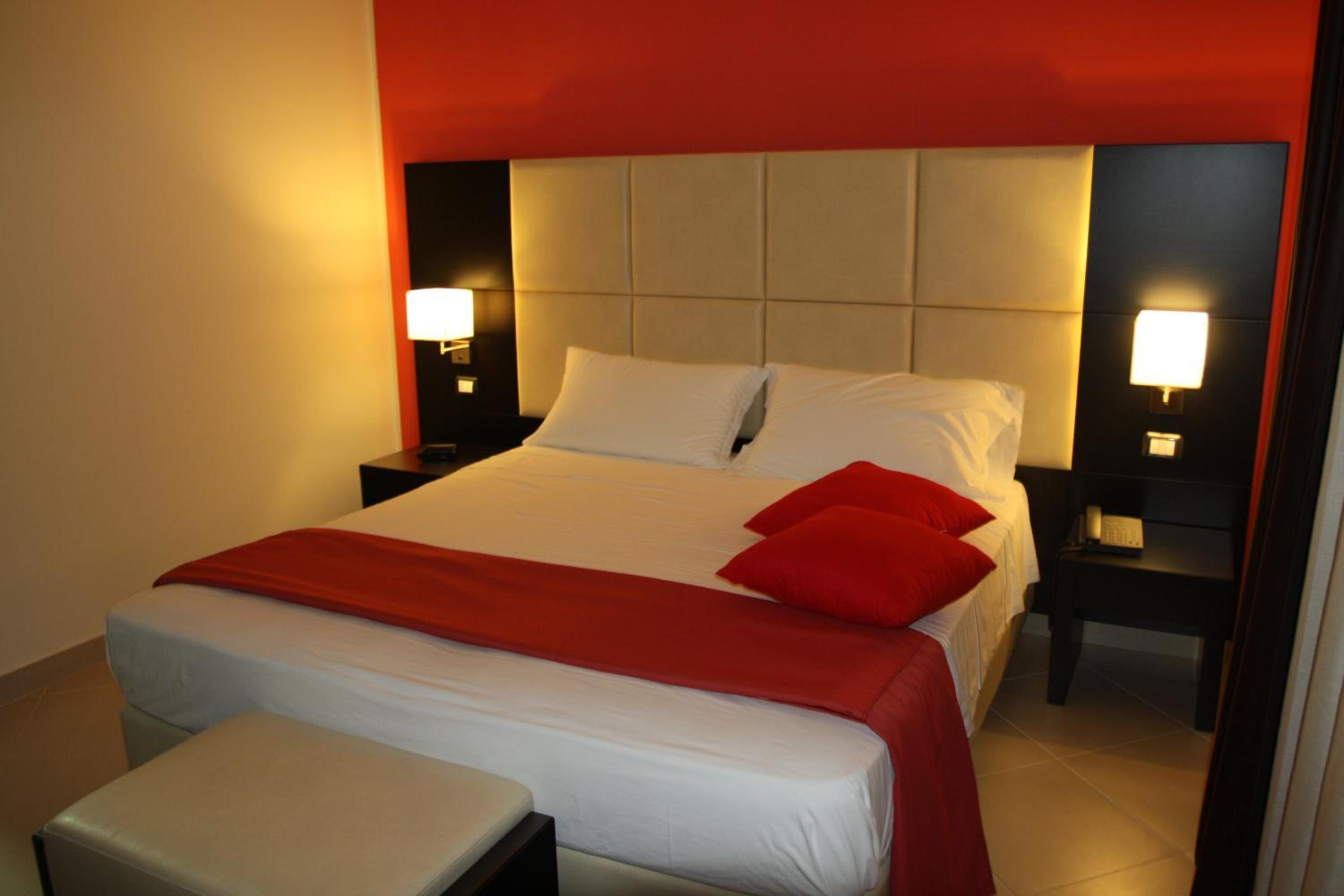 Suite - Photo 2