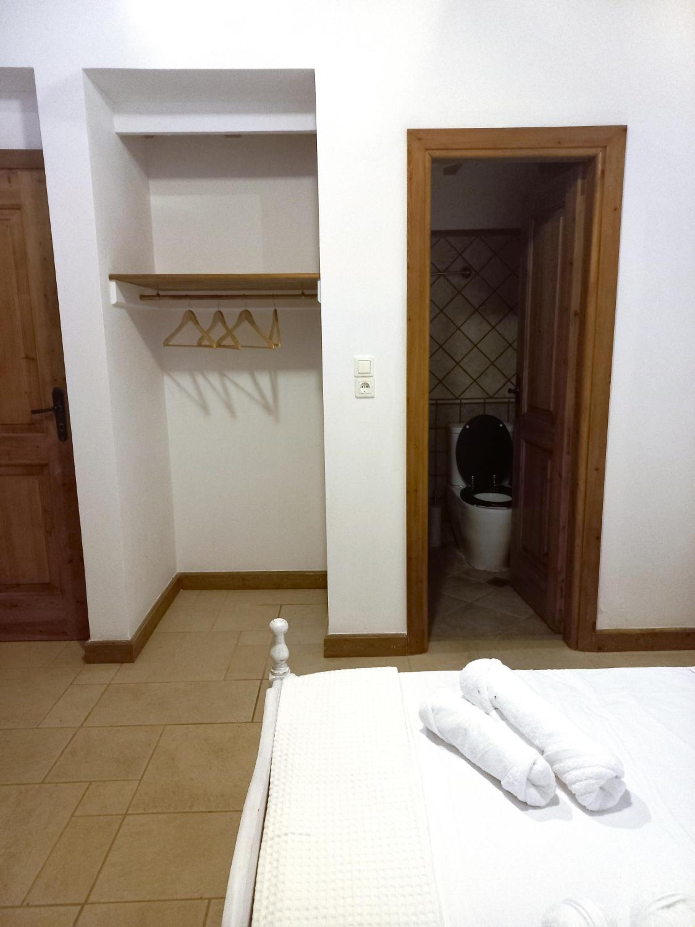 Four-Bedroom House photo 1
