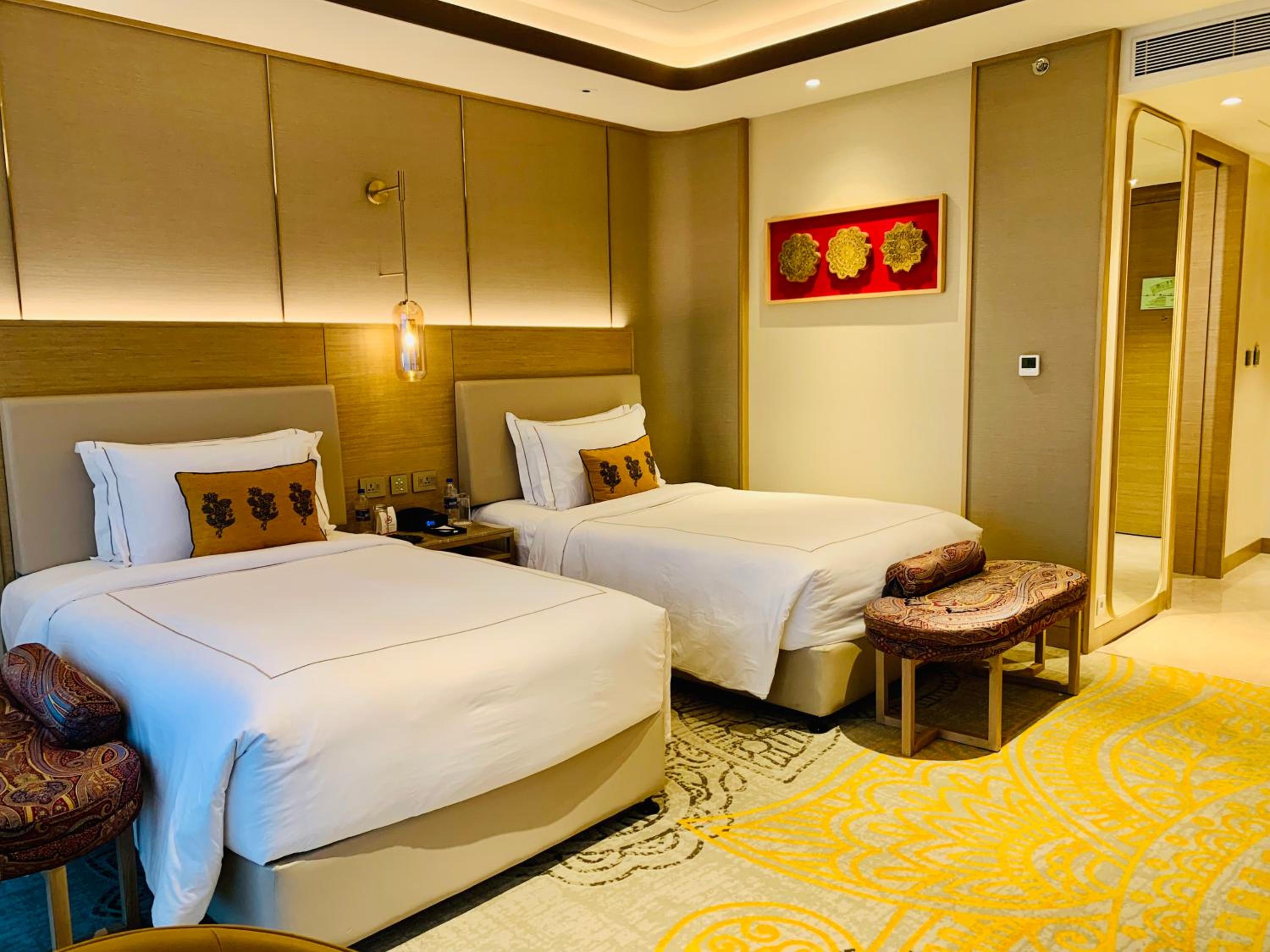 Deluxe Room Twin Bed photo 1