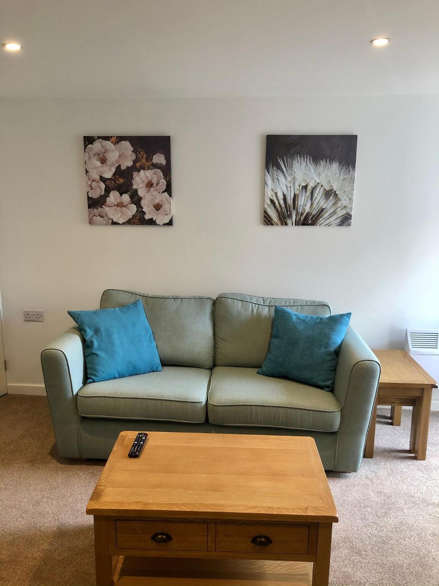 One-Bedroom Apartment - Photo 3