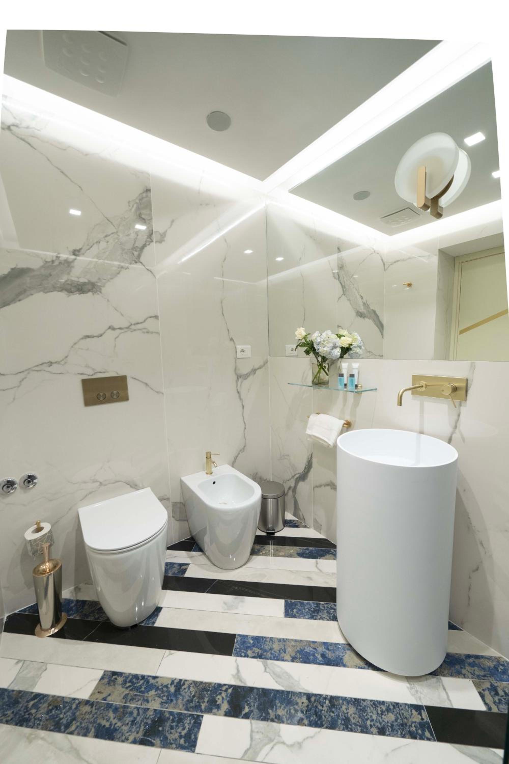 Superior Double Room with Sea View - Photo 6