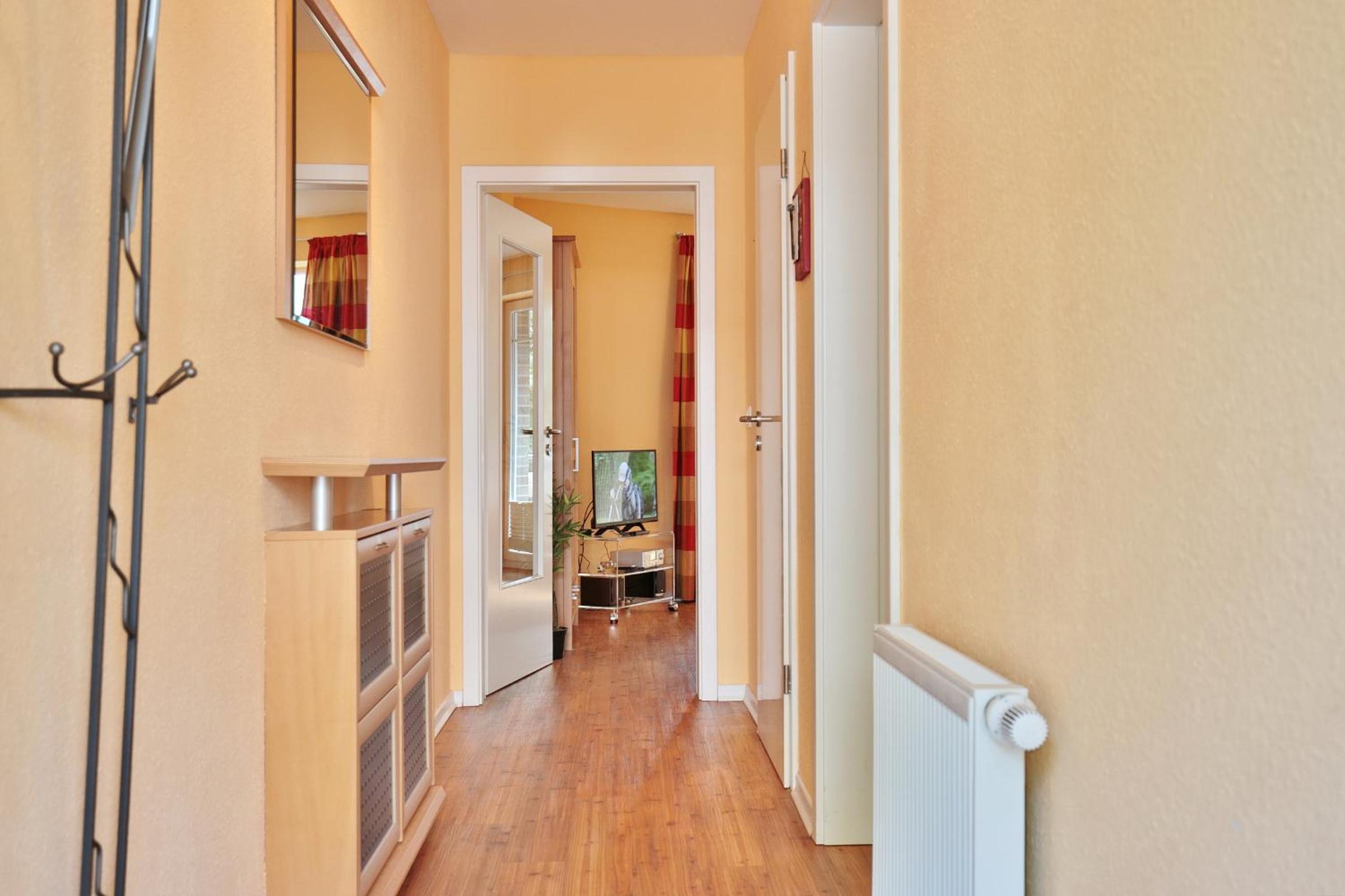 Apartment with Balcony photo 3