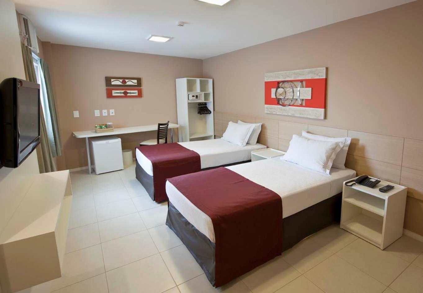 Standard Twin Room - Photo 3