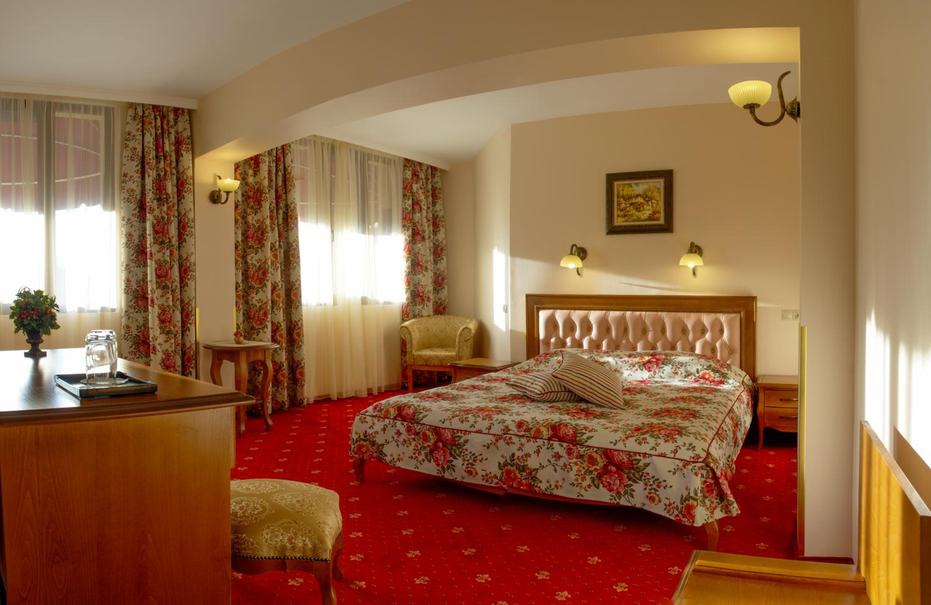 Deluxe Double Room with Extra Bed photo 1