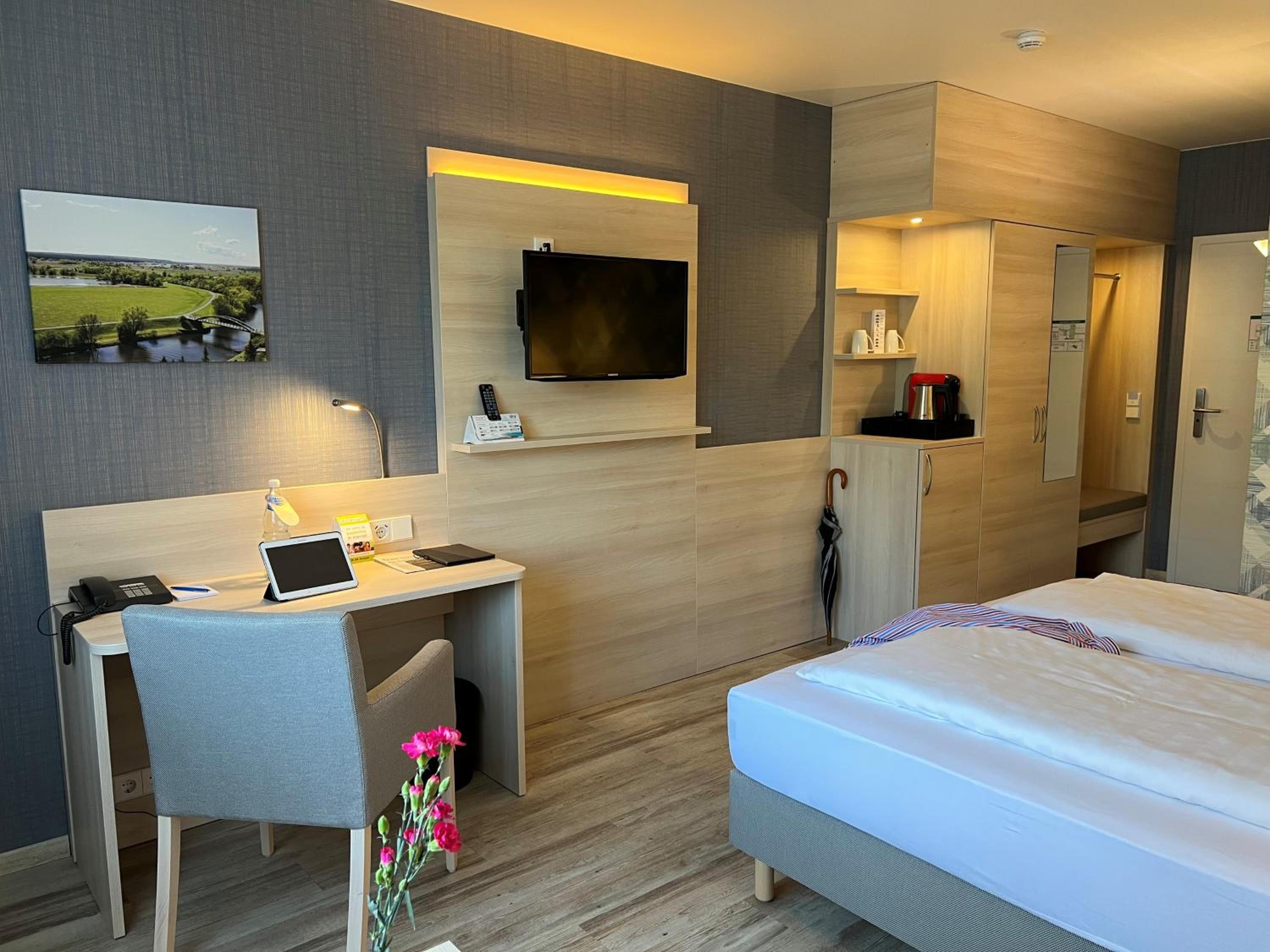 Standard Double or Twin Room photo 2