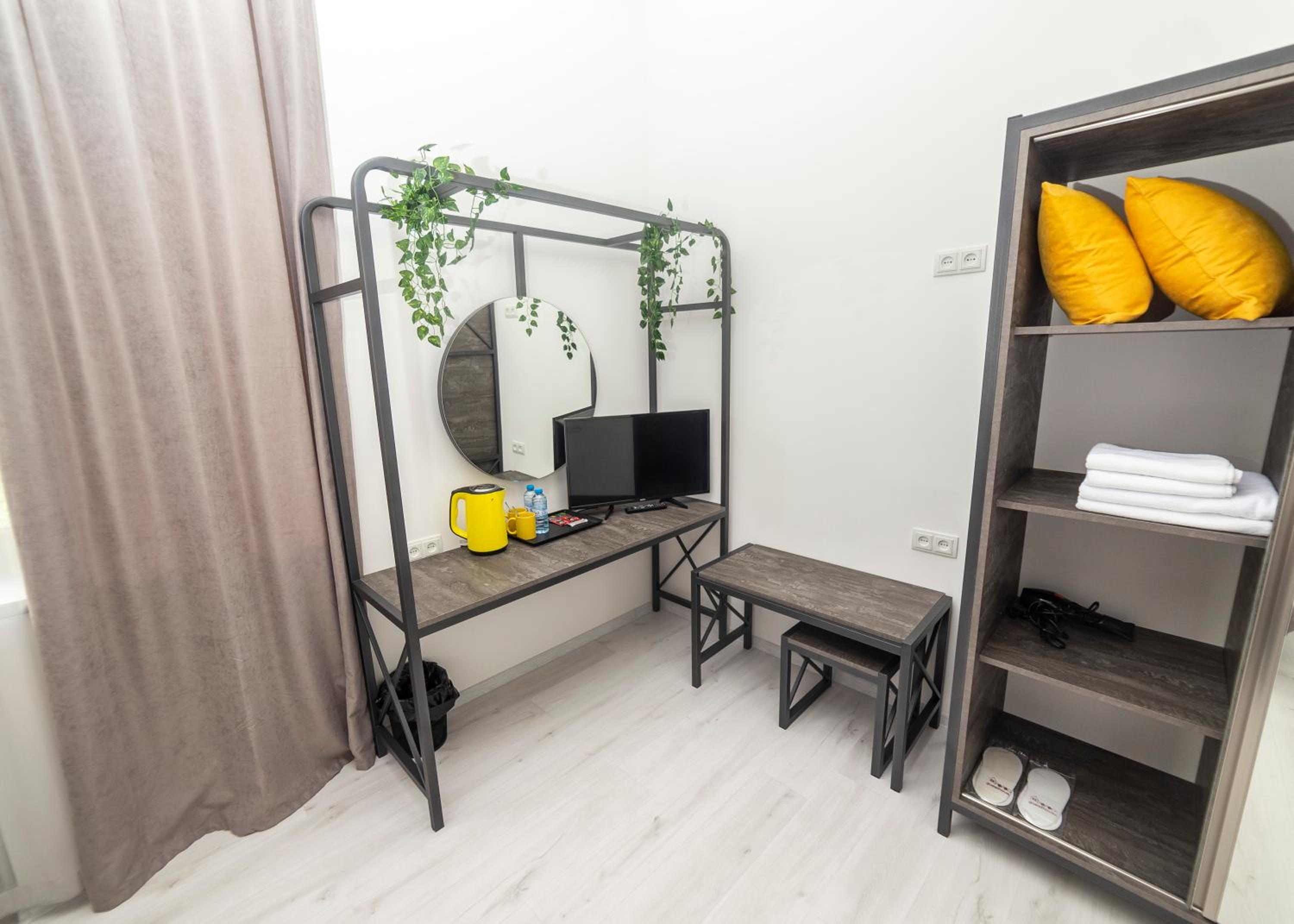 Double or Twin Room photo 3