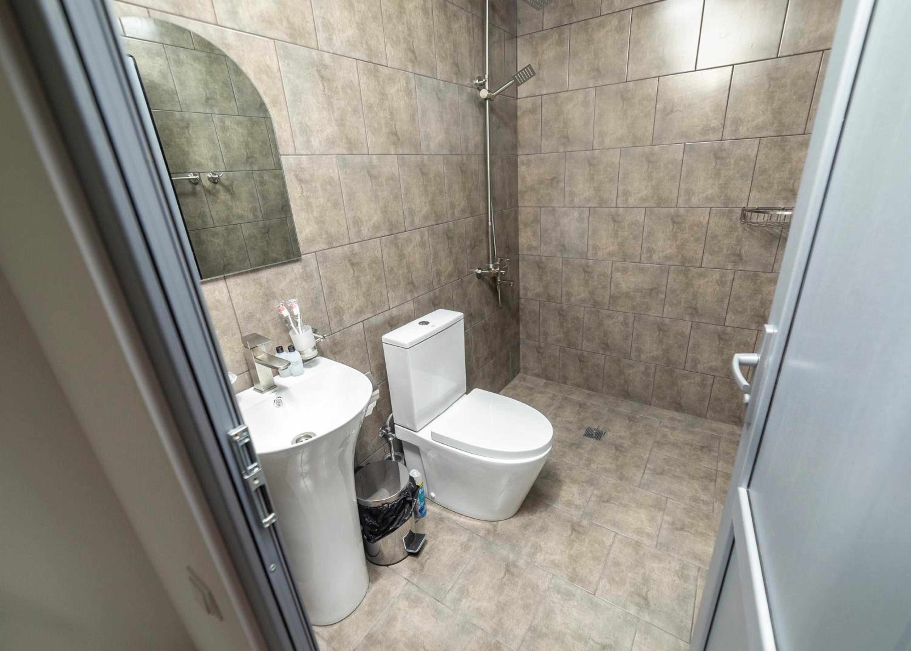 Single Room photo 2