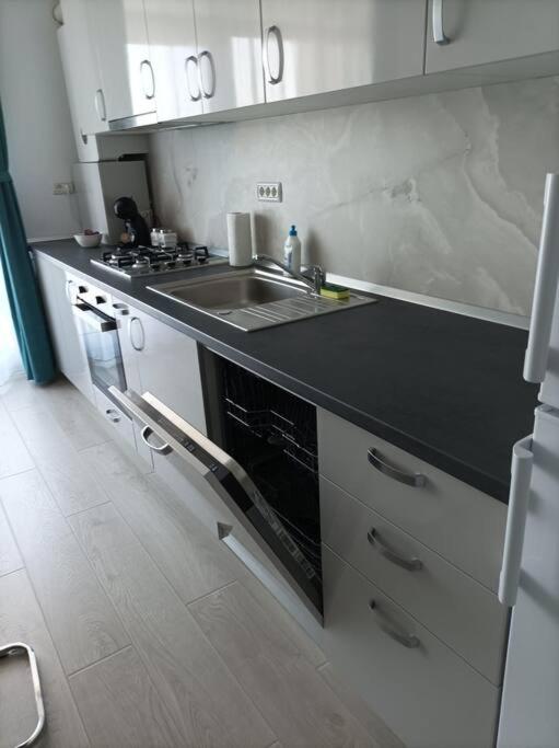 One-Bedroom Apartment - Photo 10